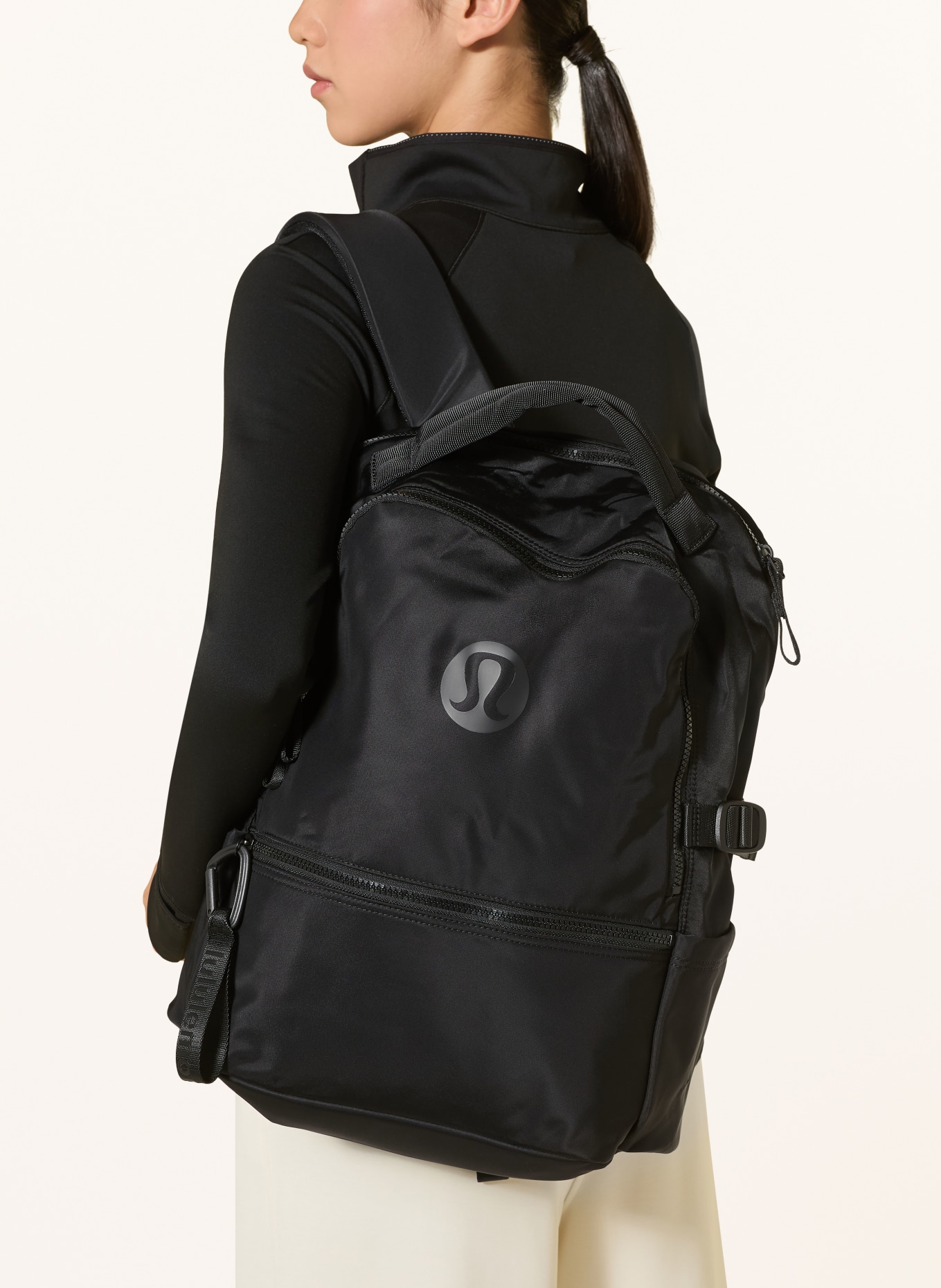 lululemon NEW CREW 22 l backpack with laptop compartment: BLACK