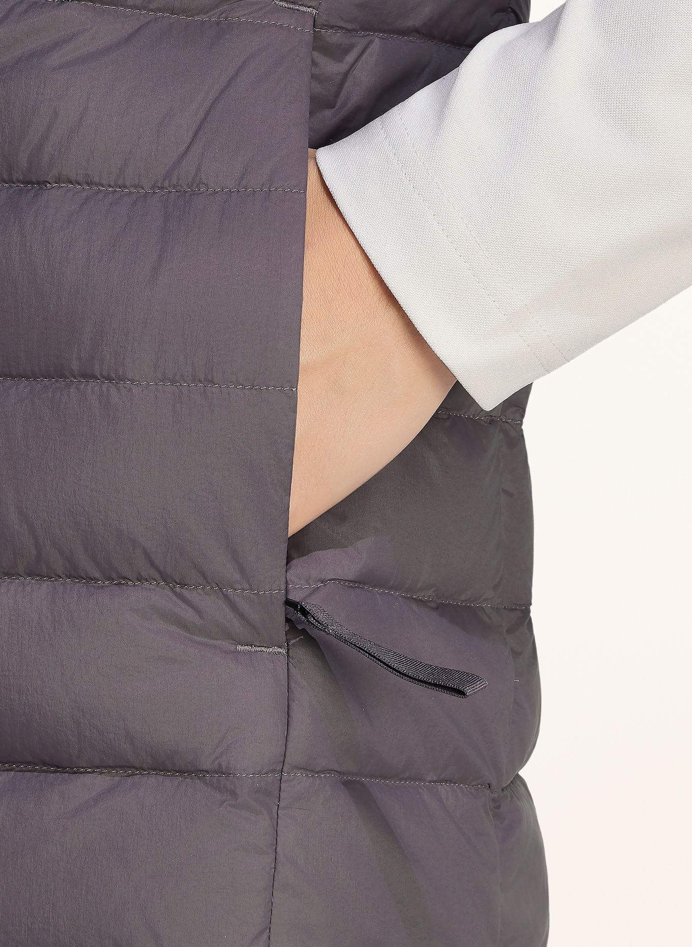 adidas AUDI REVOLUT F1 TEAM ENGINEERS & MARKETING Down vest: DARK GRAY