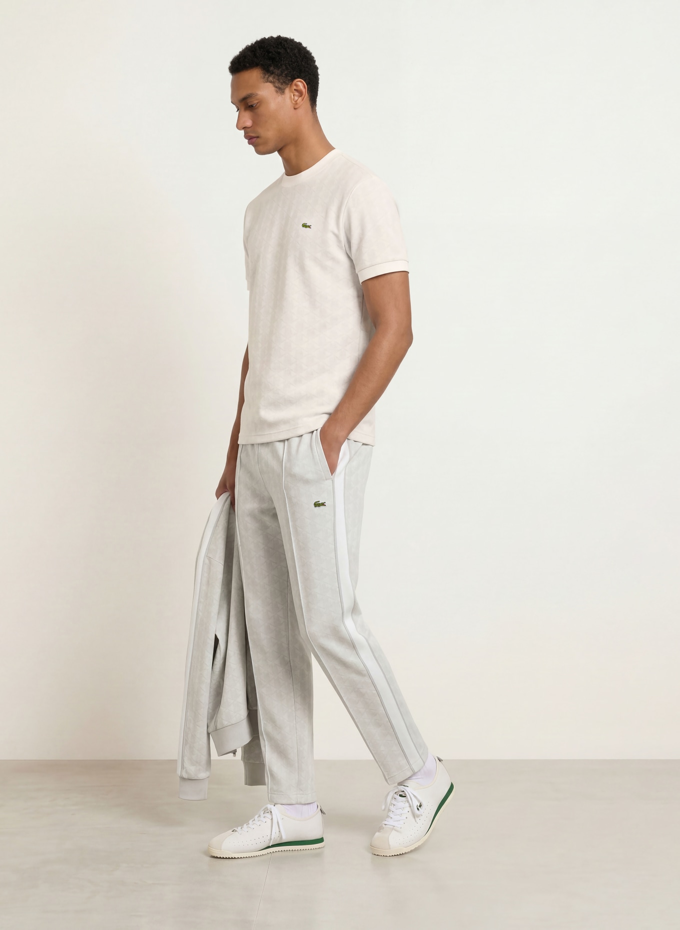 LACOSTE tričko: BÍLÁ / SVĚTLE ŠEDÁ