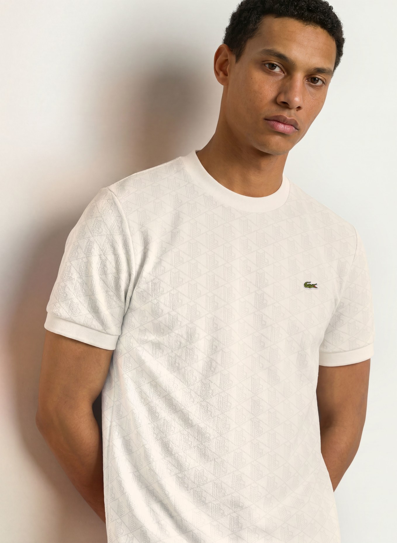 LACOSTE tričko: BÍLÁ / SVĚTLE ŠEDÁ