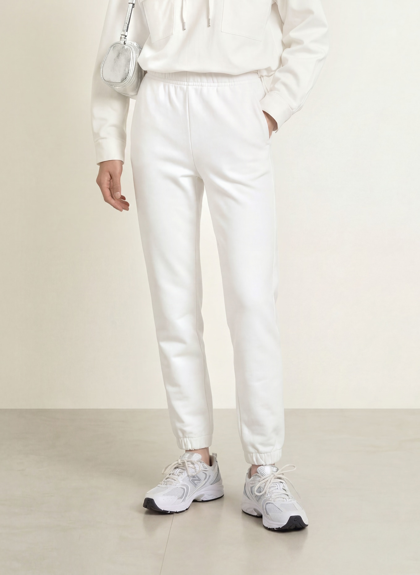 LACOSTE sweatpants: WHITE