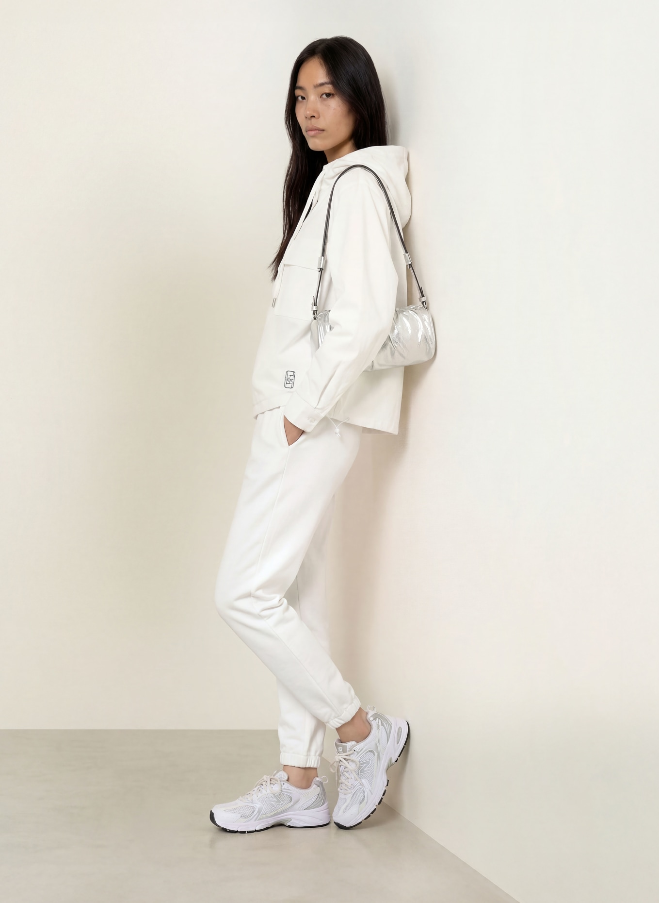 LACOSTE sweatpants: WHITE