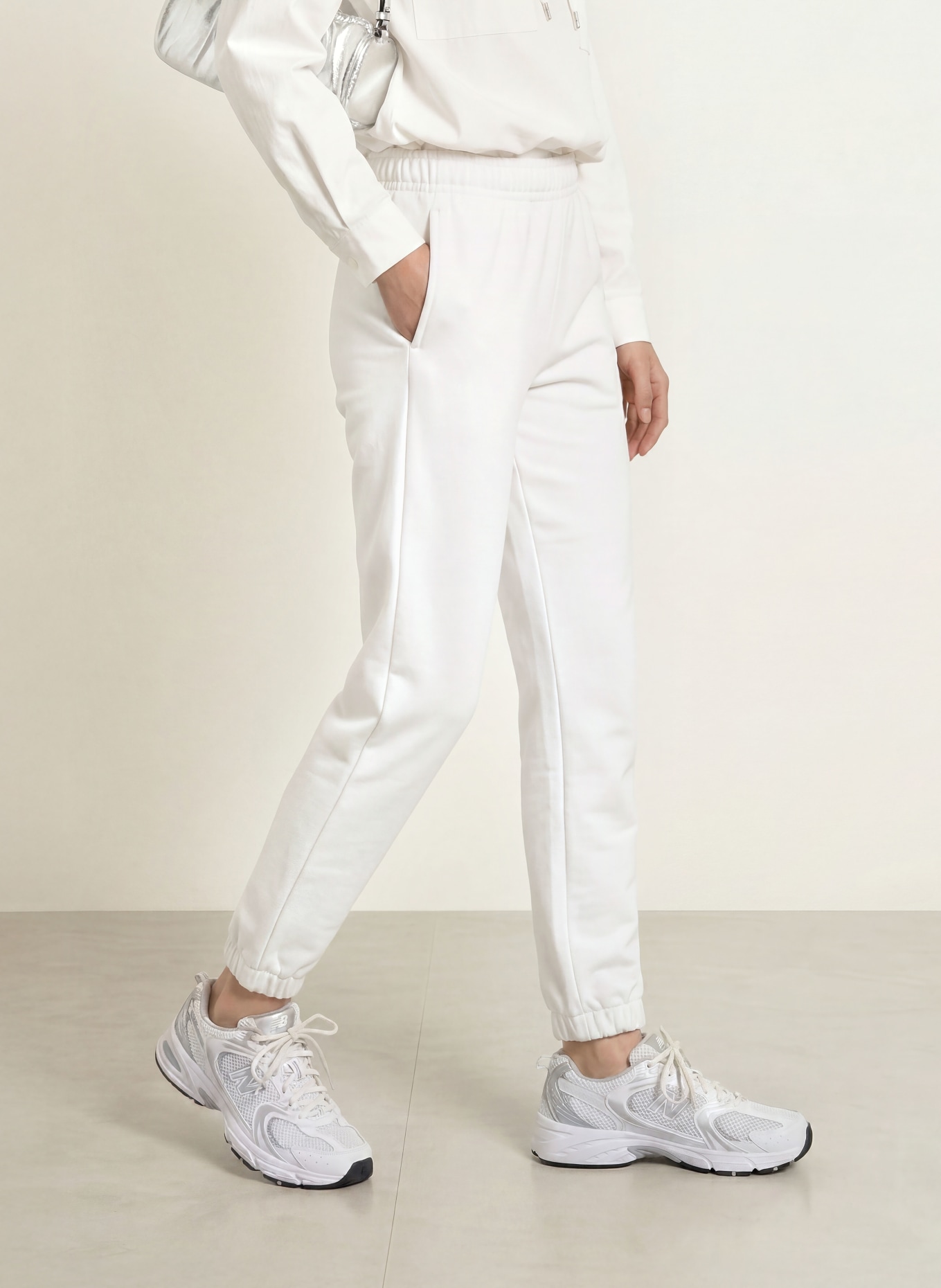LACOSTE sweatpants: WHITE