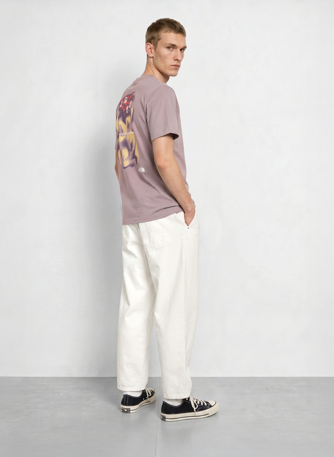 THE NORTH FACE T-shirt 1966 MOTION: LJUSLILA / GUL / VIT