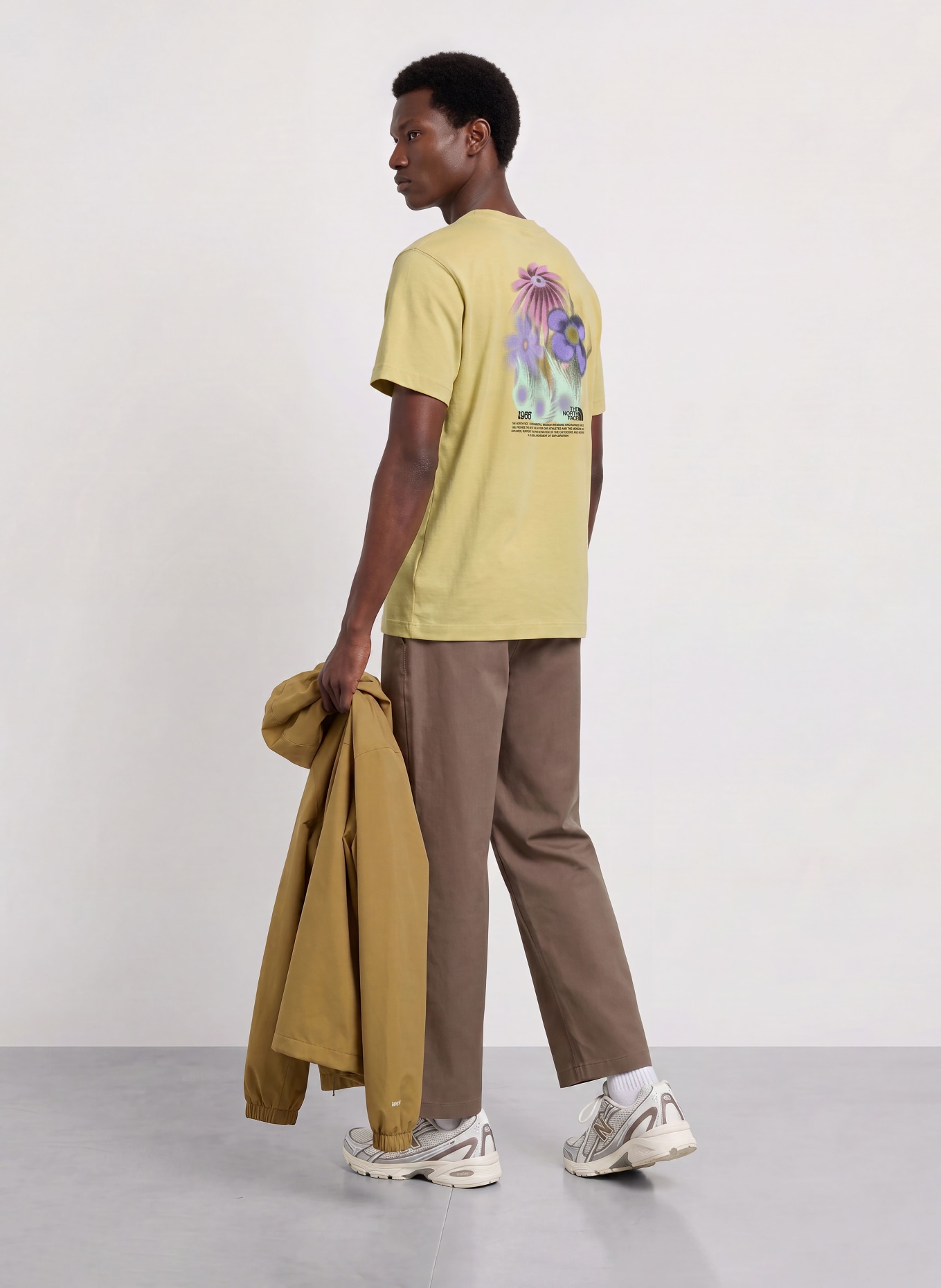 THE NORTH FACE T-shirt 1966 FLORA: LJUSGRÖN / LILA / SVART