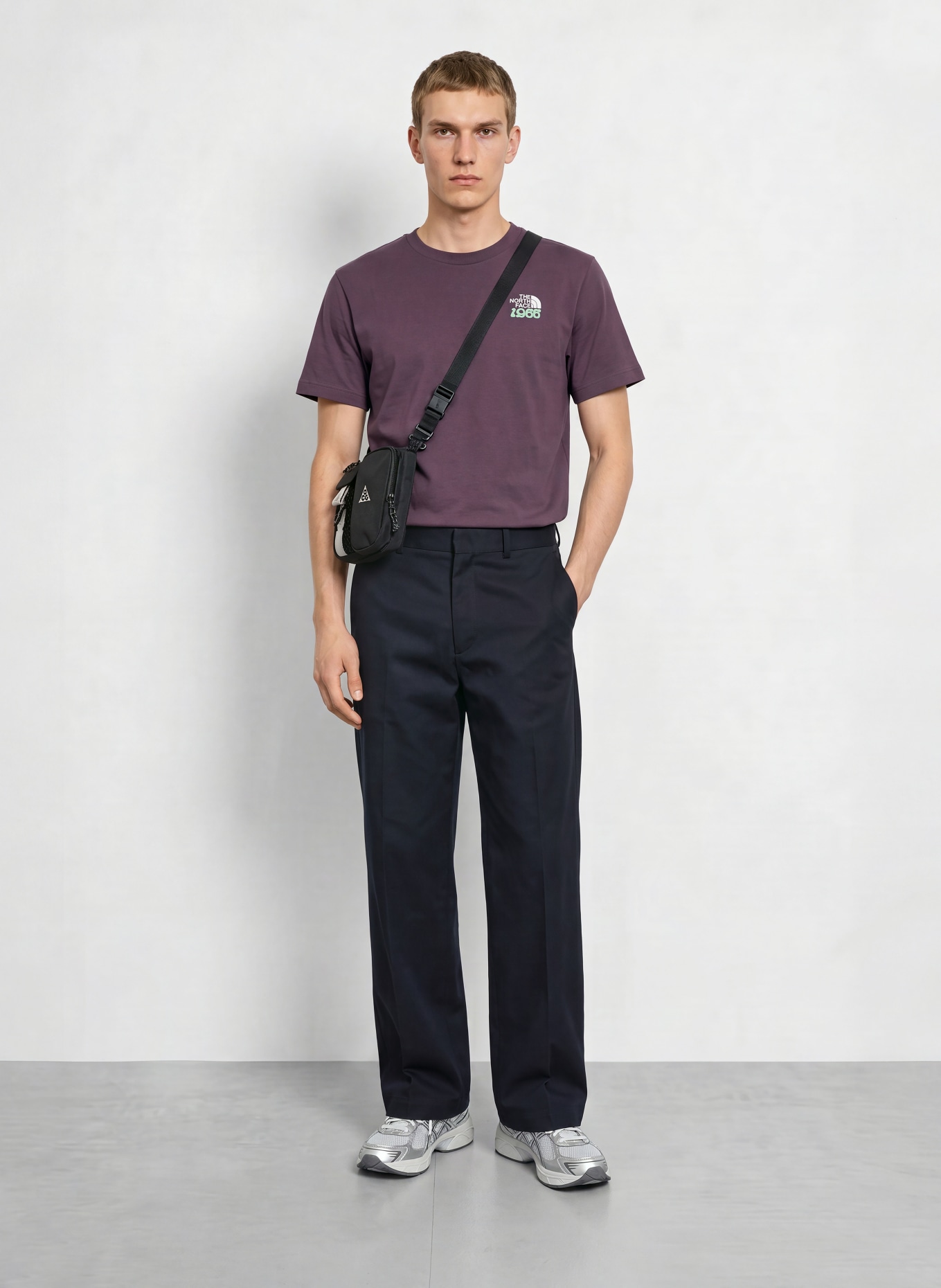 THE NORTH FACE T-shirt 1966 TNF: MÖRKLILA / MINT / VIT