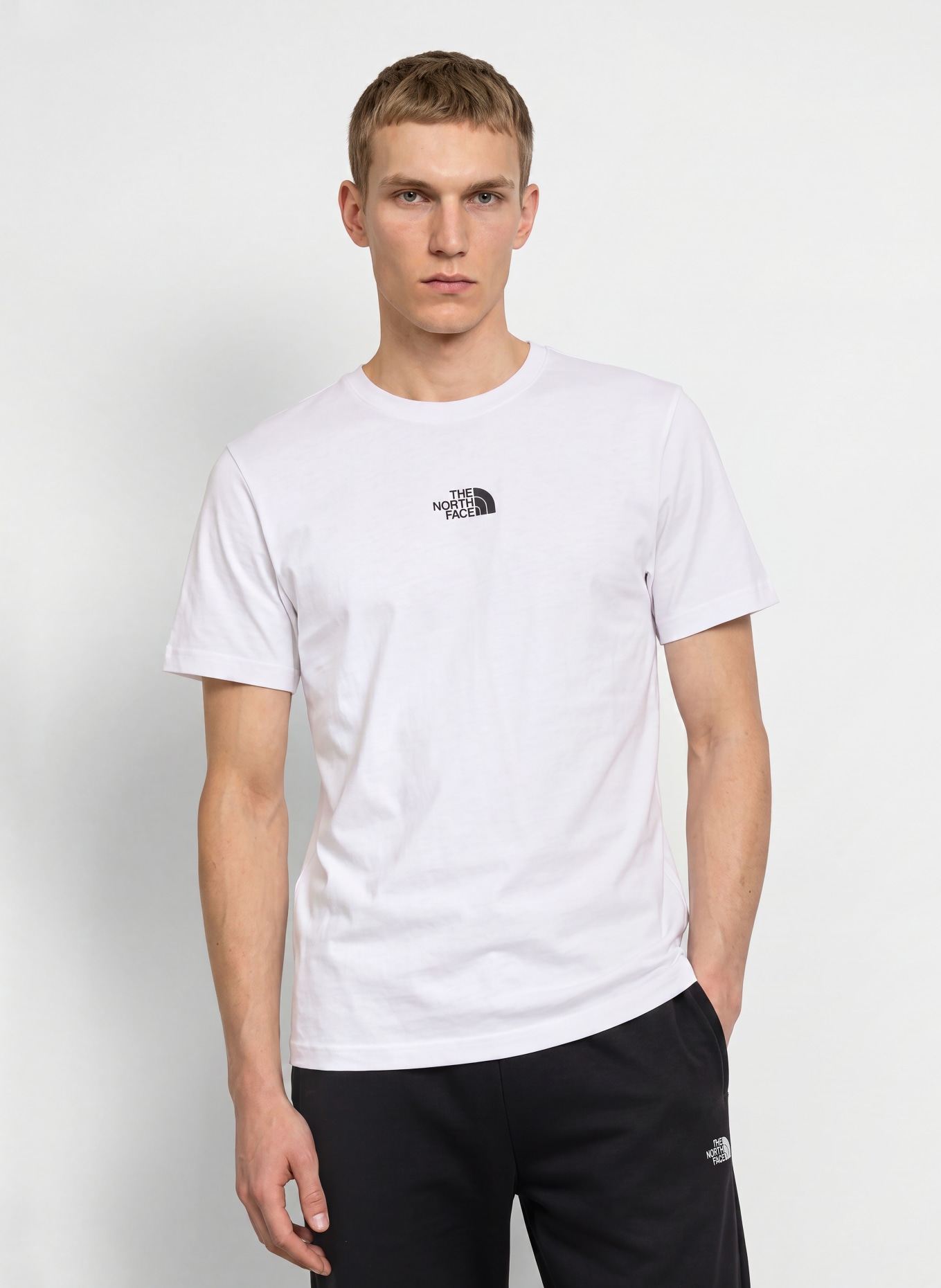 THE NORTH FACE T-shirt ESSENTIAL CENTER: VIT / SVART
