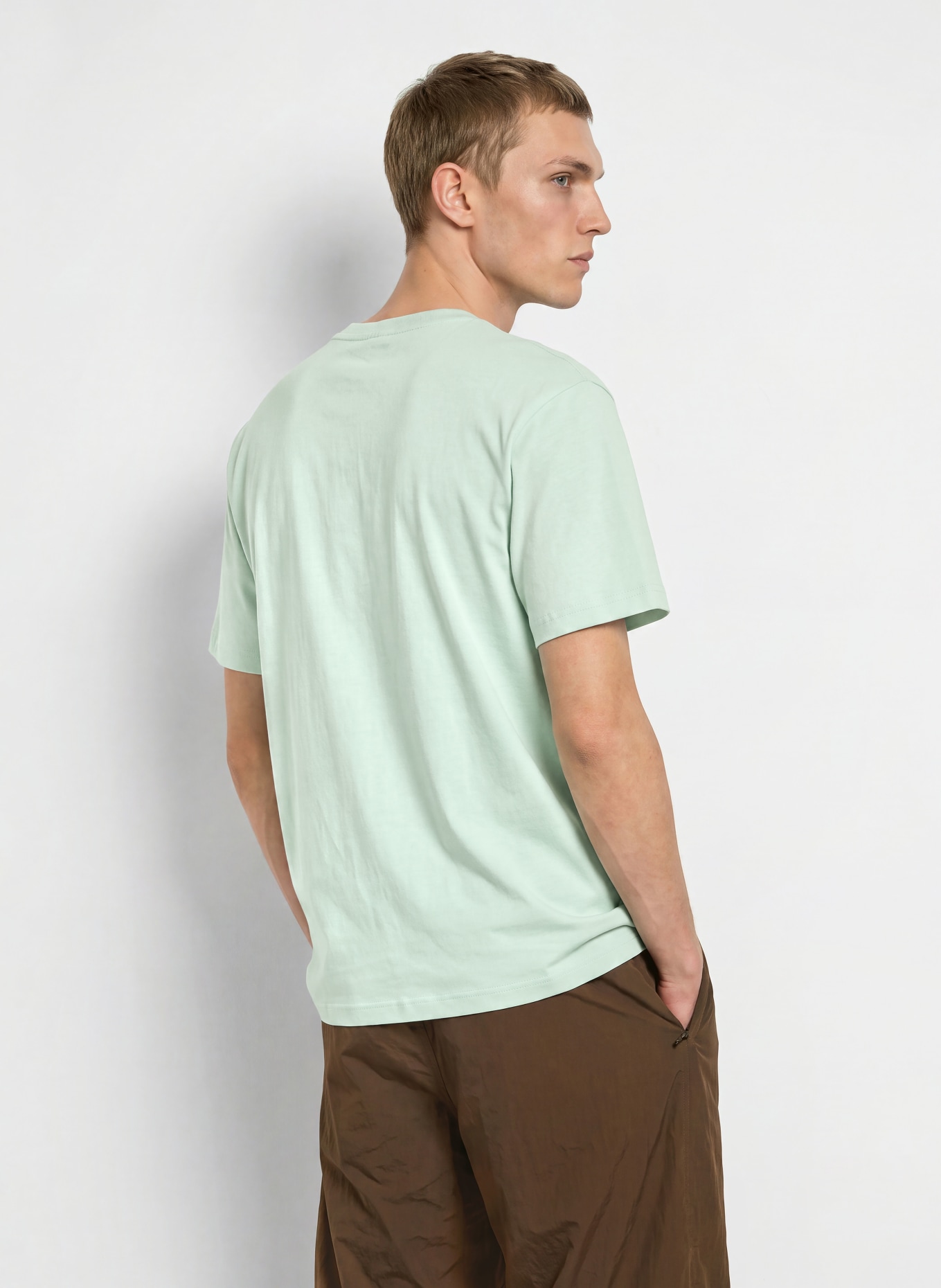 THE NORTH FACE T-shirt ESSENTIAL CENTER: LJUSGRÖN / VIT