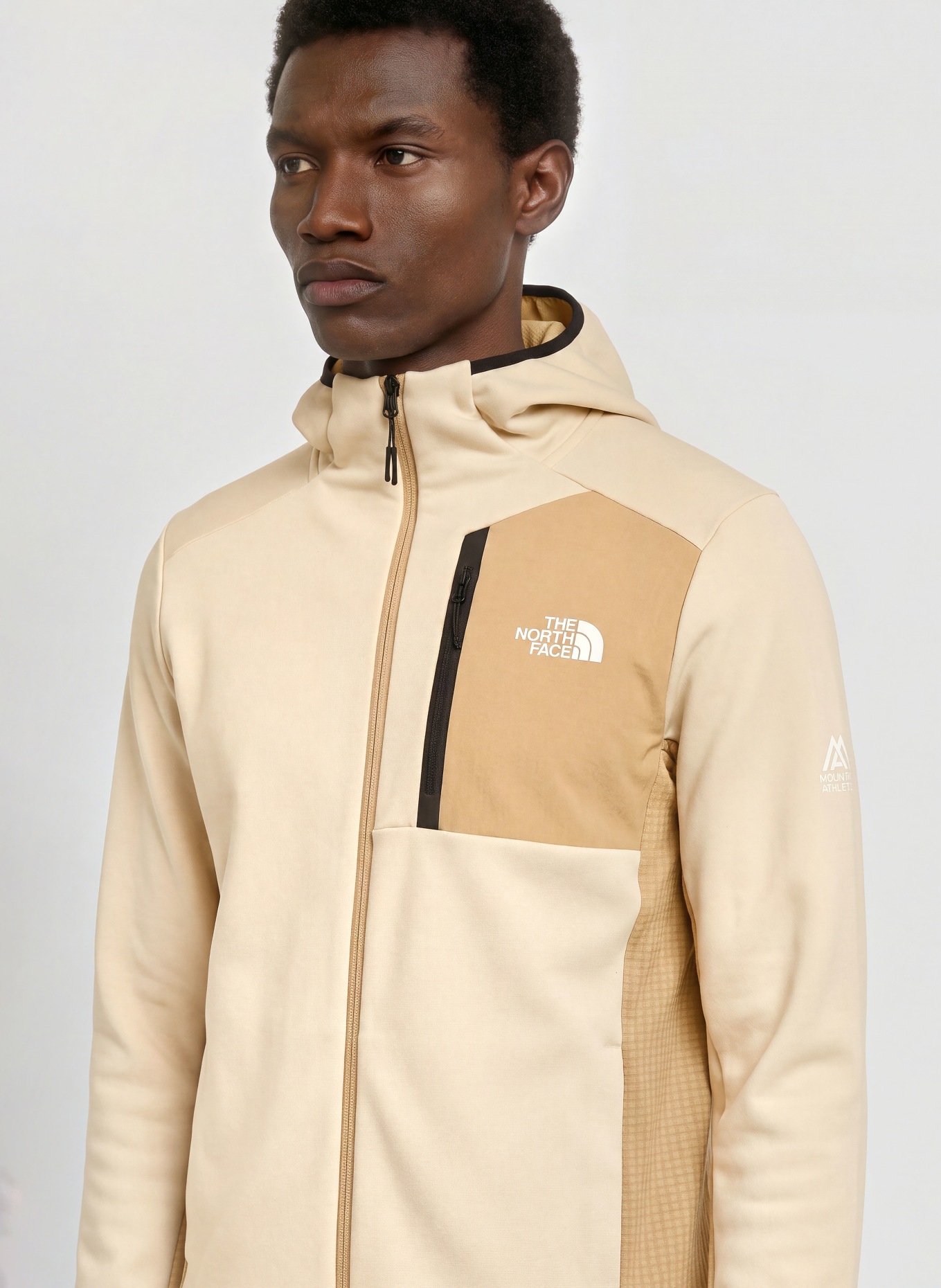 THE NORTH FACE Mellanlagerjacka MOUNTAIN ATHLETICS: BEIGE / KAMEL / SVART