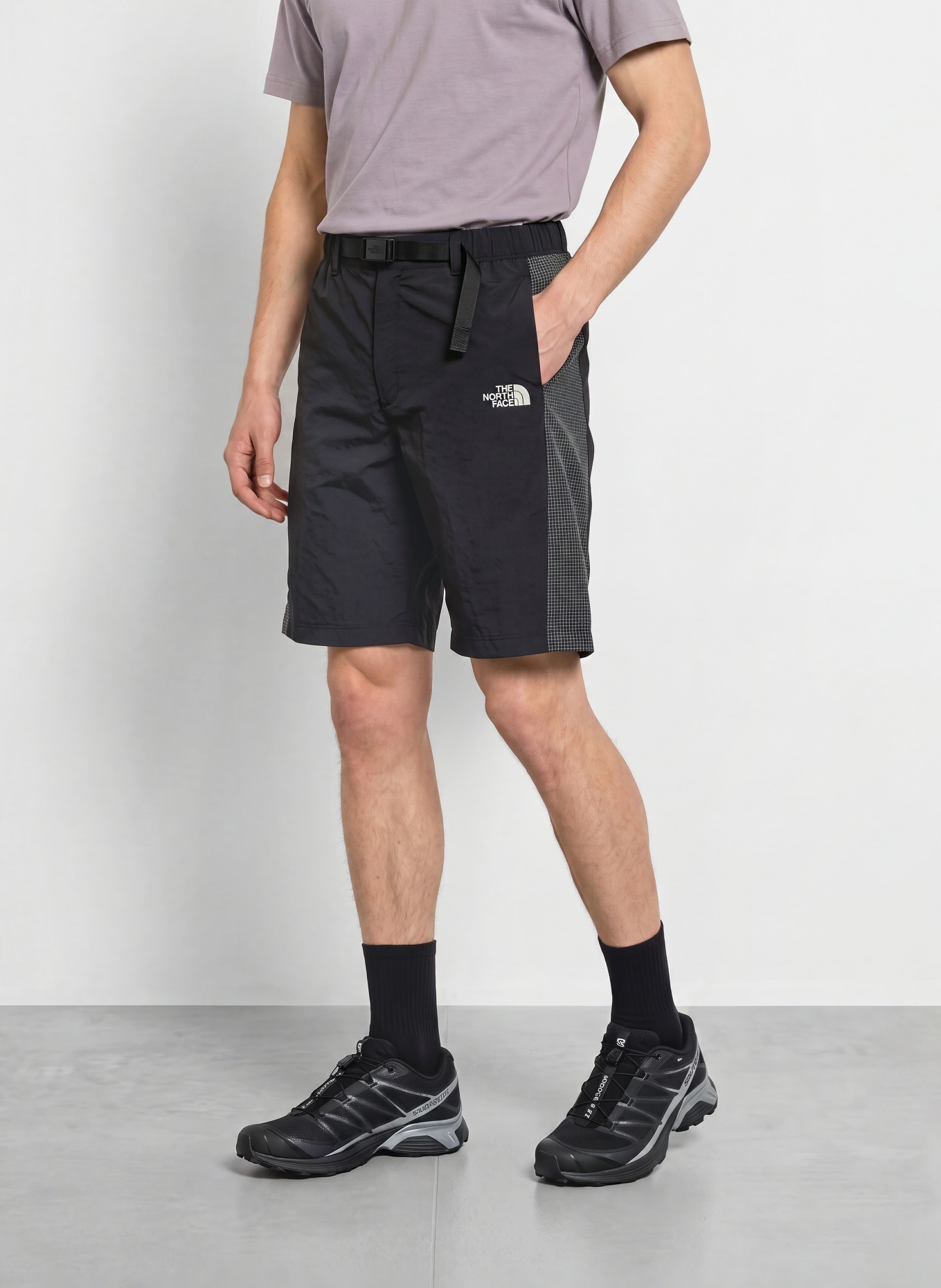 THE NORTH FACE Shorts NSE Loose Fit: SVART / VIT