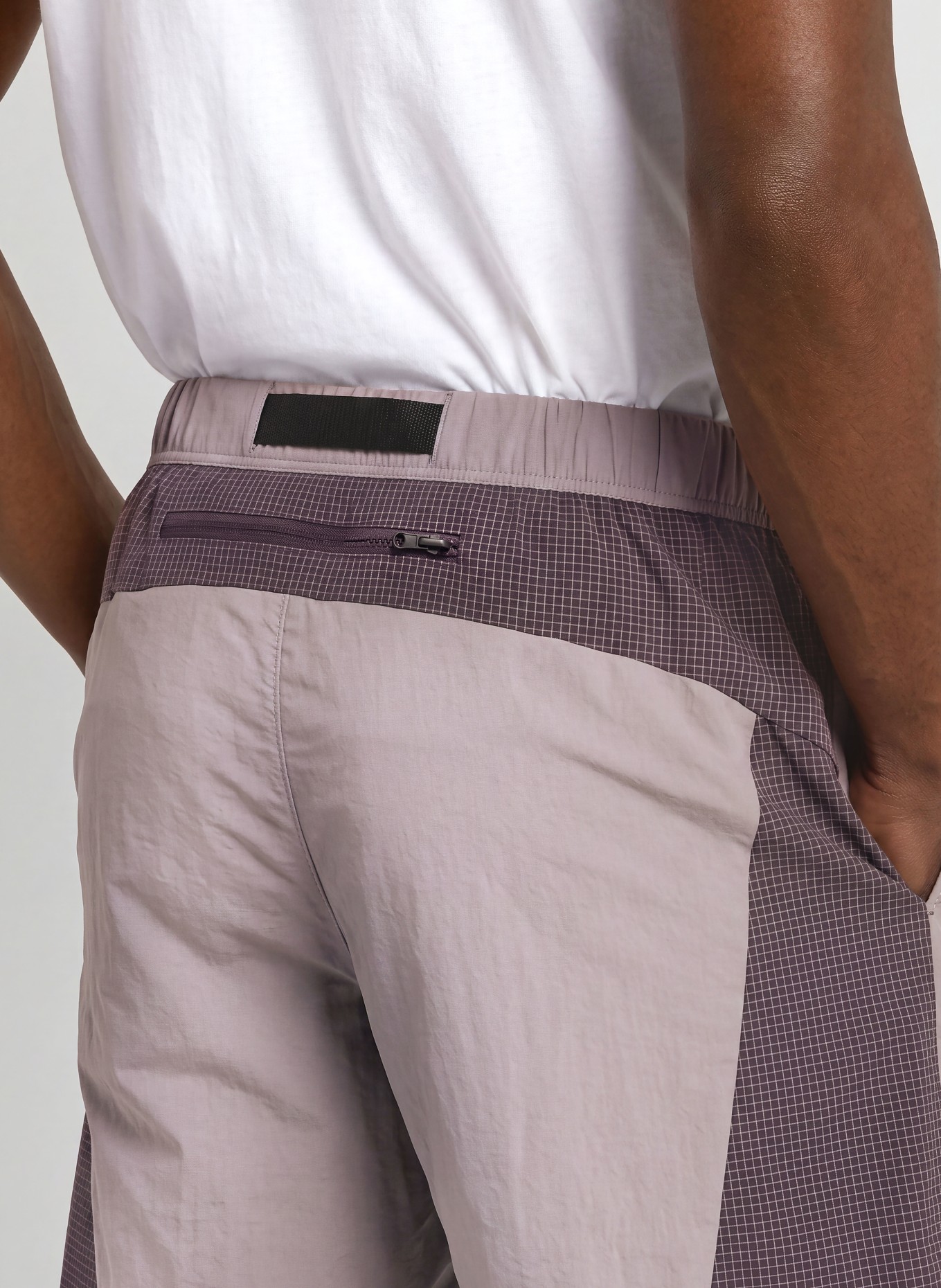 THE NORTH FACE Shorts NSE Loose Fit: GRÅ / LILA