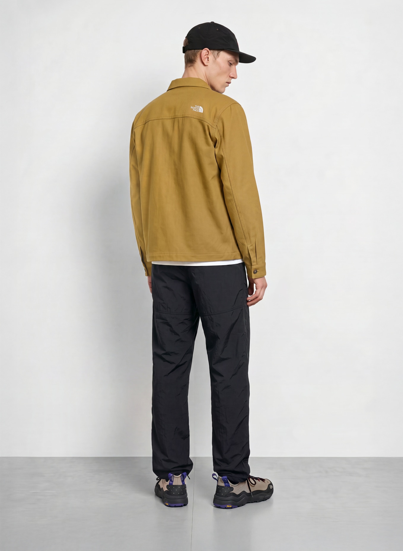 THE NORTH FACE Byxor RED BOX Oversized Fit: SVART