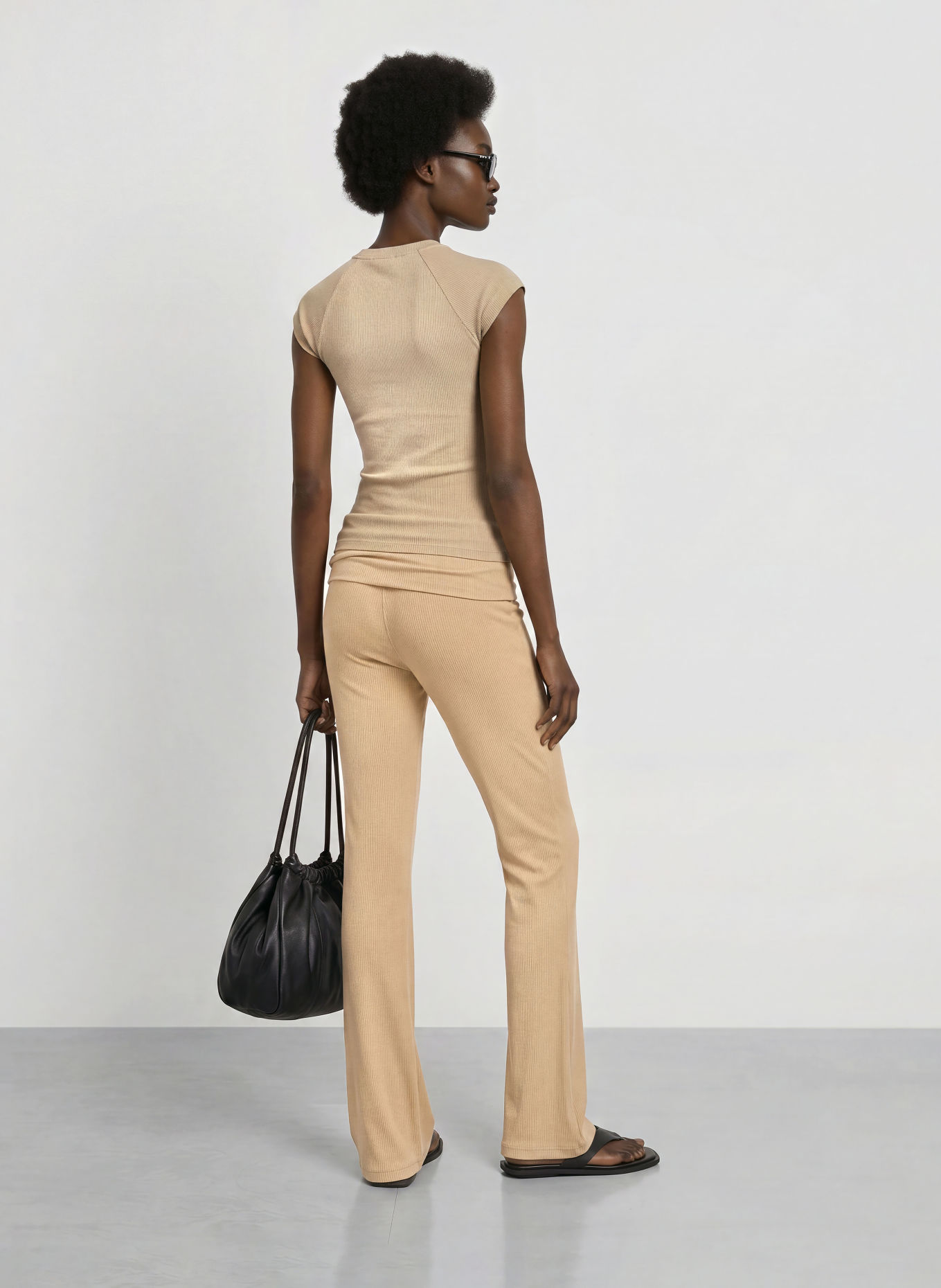 Nike Top CHILL KNIT: BEIGE
