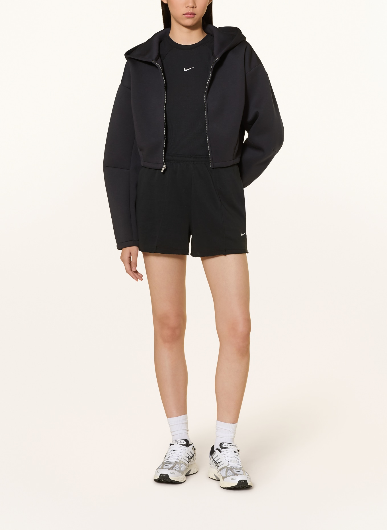 Nike Top CHILL KNIT: SCHWARZ