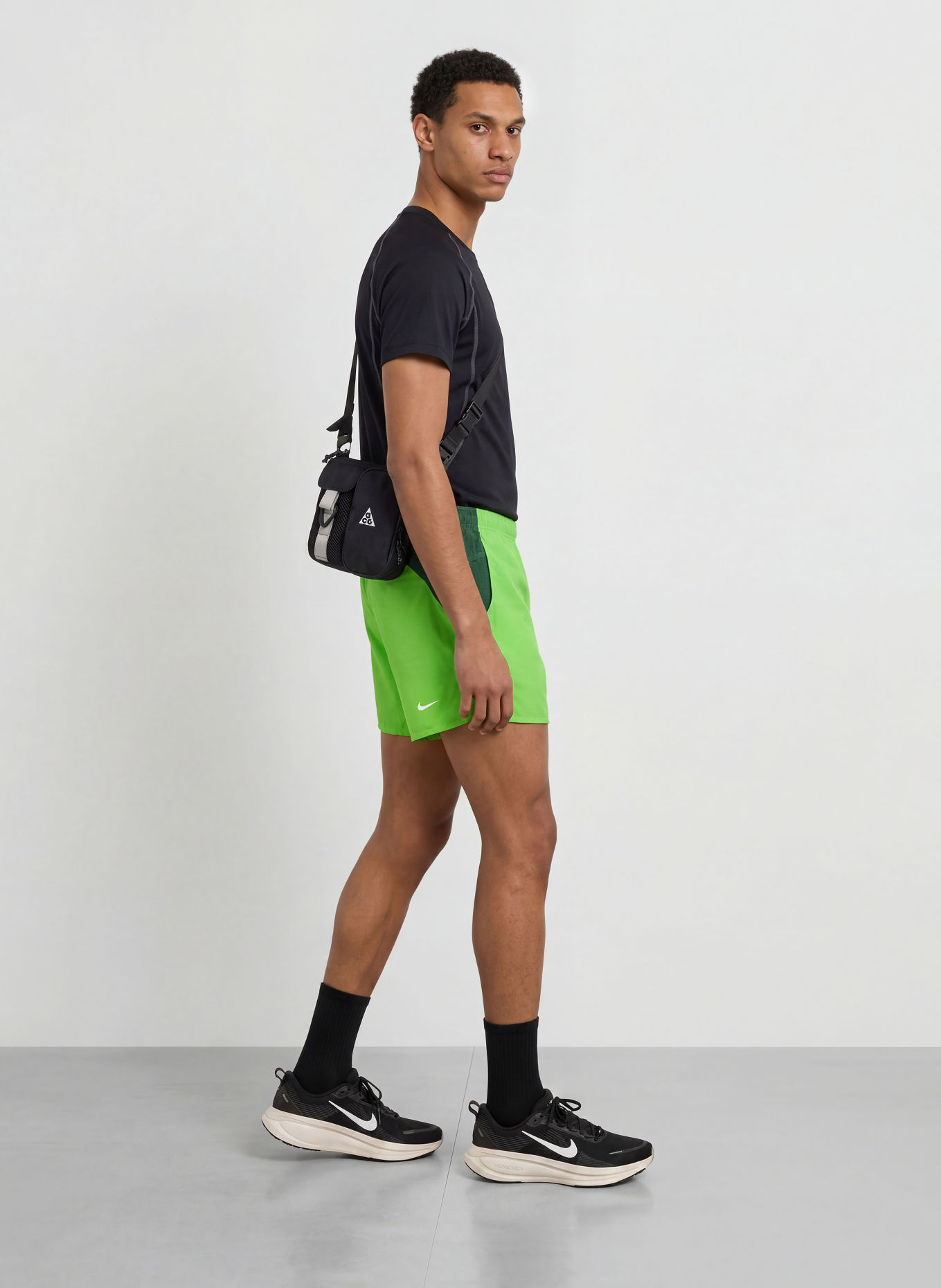 Nike Běžecké šortky 2 v 1 ACG SECOND SUNRISE: ZELENÁ