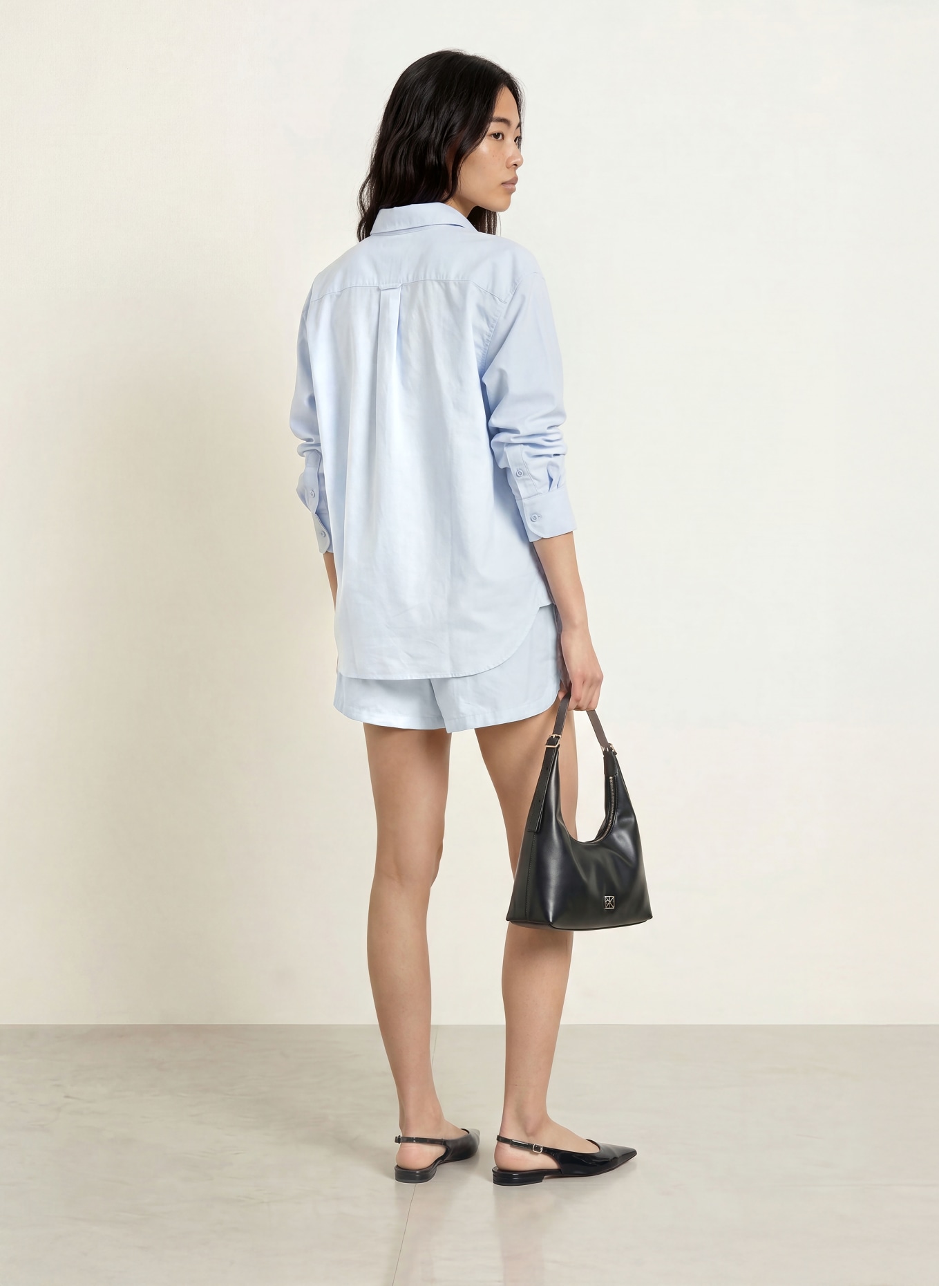 LACOSTE Shorts mit Leinen: HELLBLAU