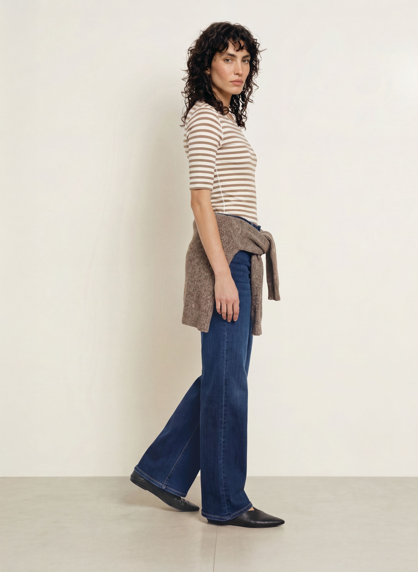 CLOSED T-shirt: CREAM / BROWN