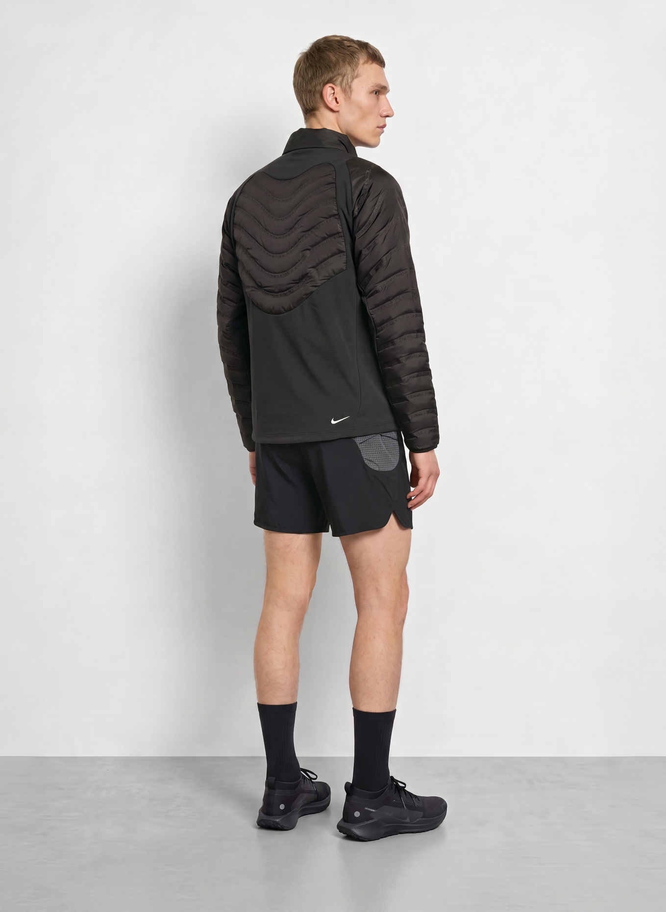 Nike Daunen-Laufjacke ACG "LAVA LOFT": SCHWARZ / WEISS