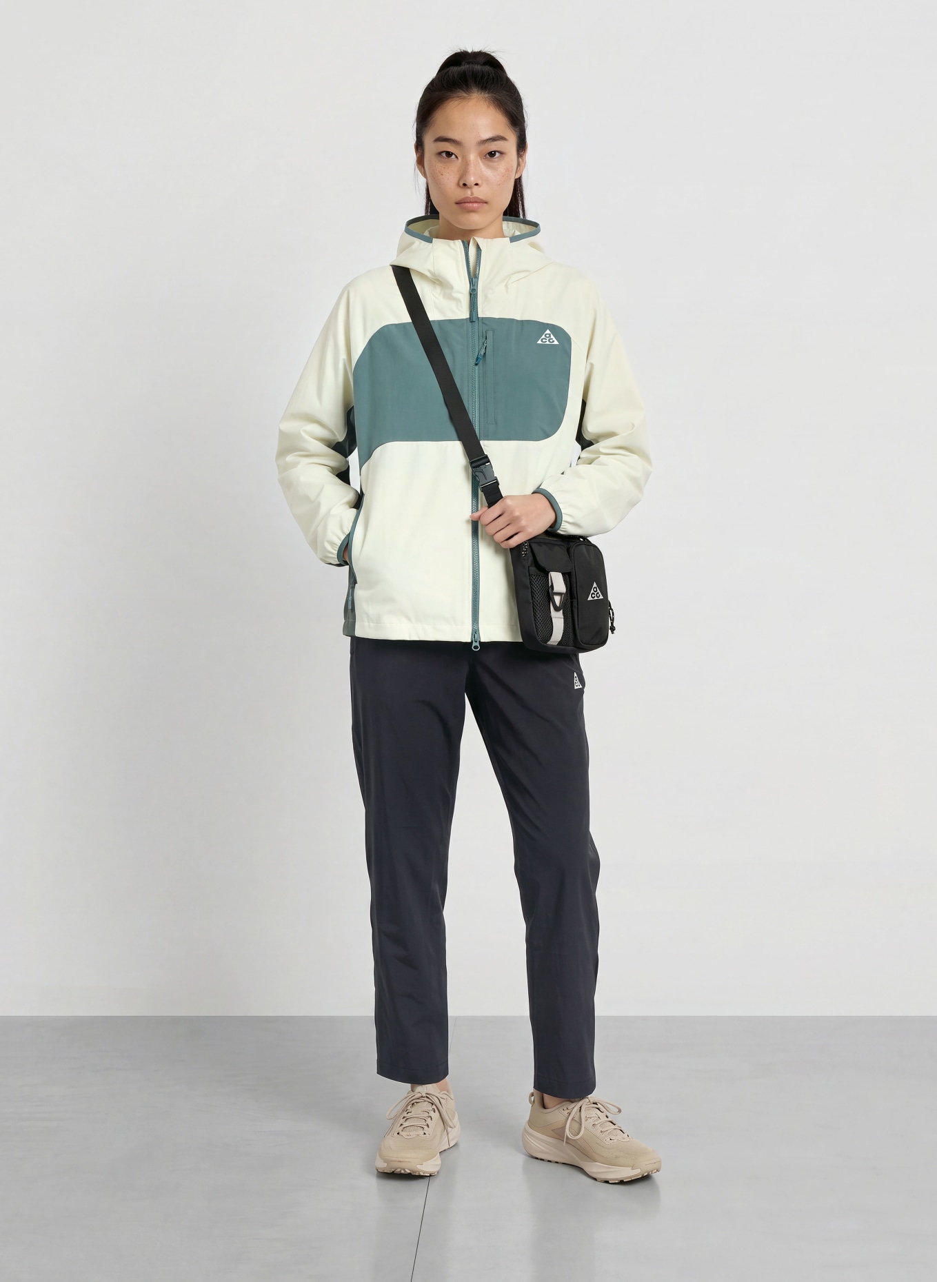 Nike ACG FIVE TOWERS Functional Jacket: LIGHT GREEN / DARK GREEN / TEAL