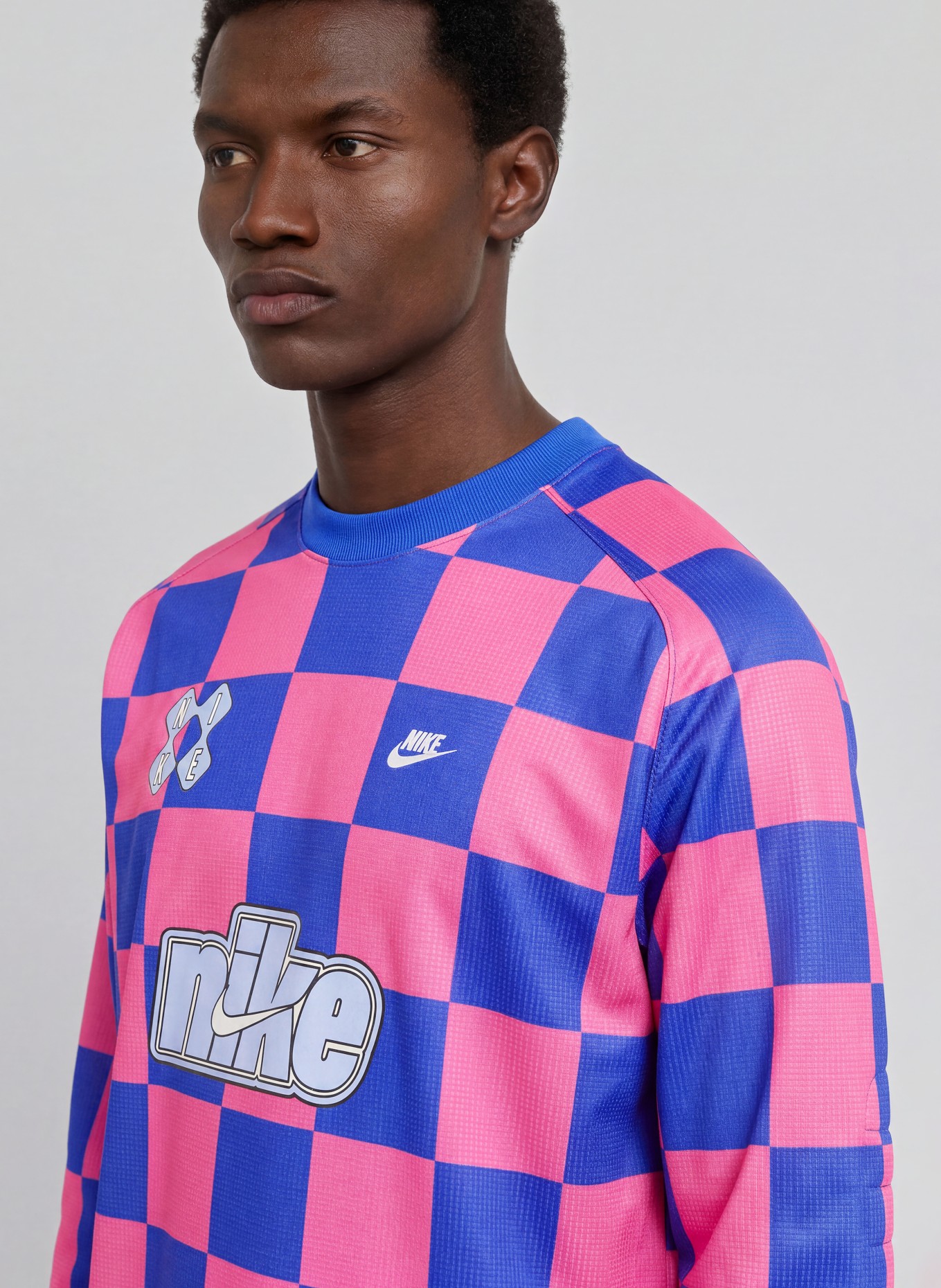 Nike SPORTSWEAR CLUB Long-sleeve shirt: BLUE / PINK