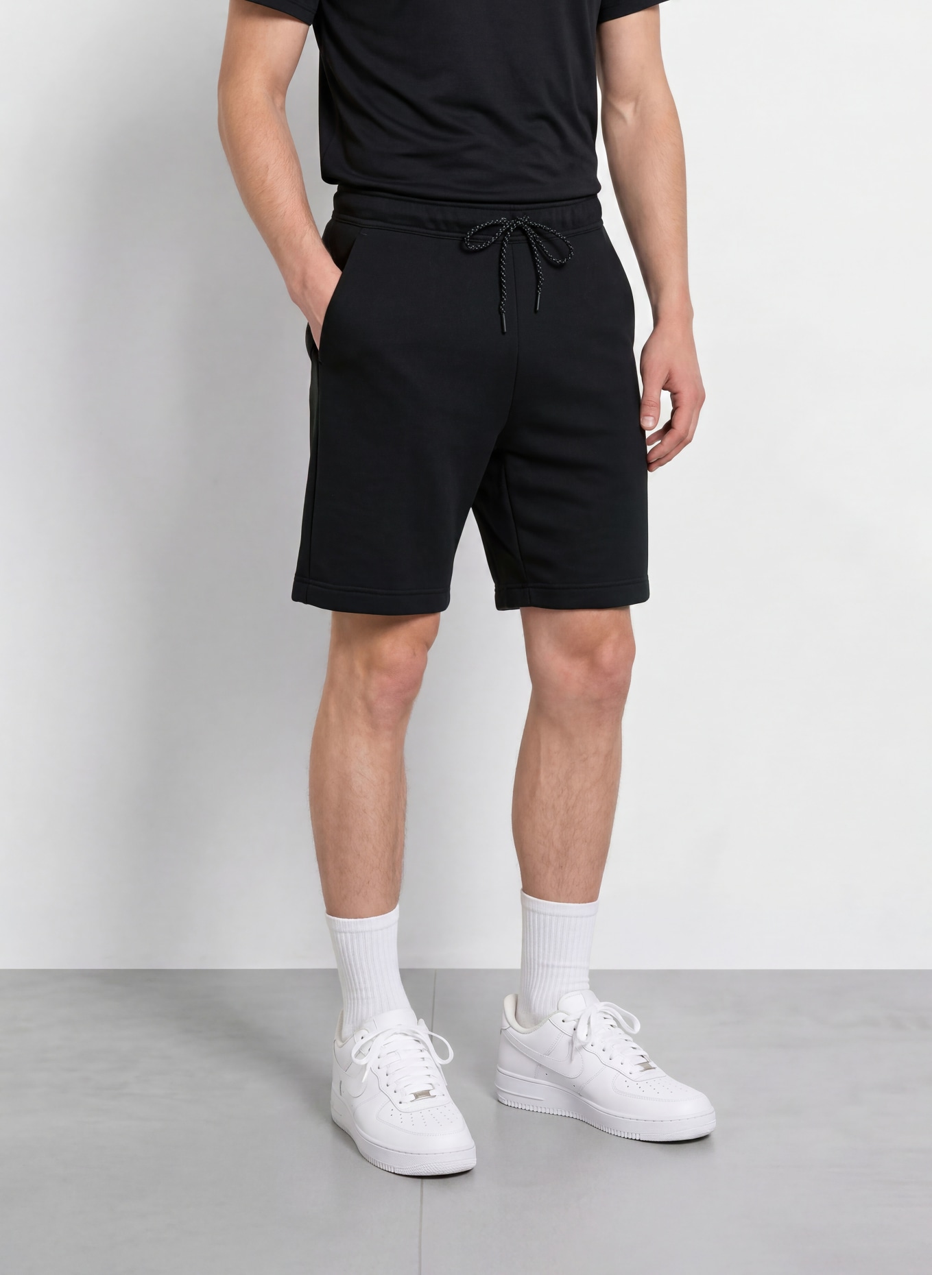 Nike TECH Sweat shorts: BLACK