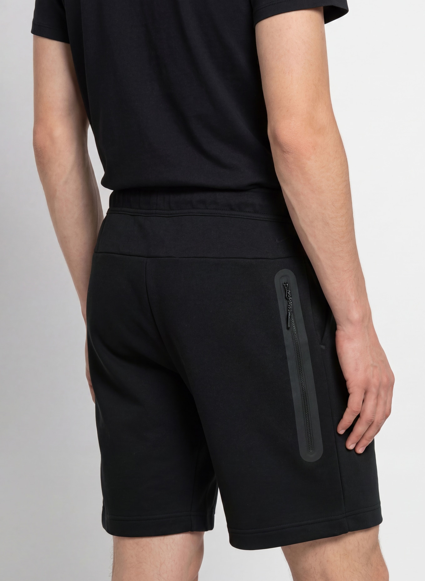 Nike TECH Sweat shorts: BLACK