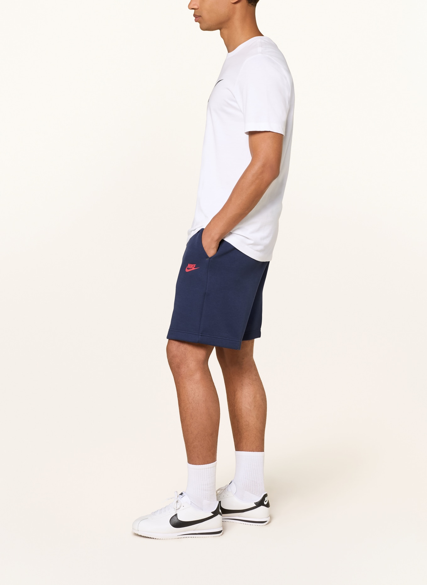 Nike Sweatshorts TECH: DUNKELBLAU