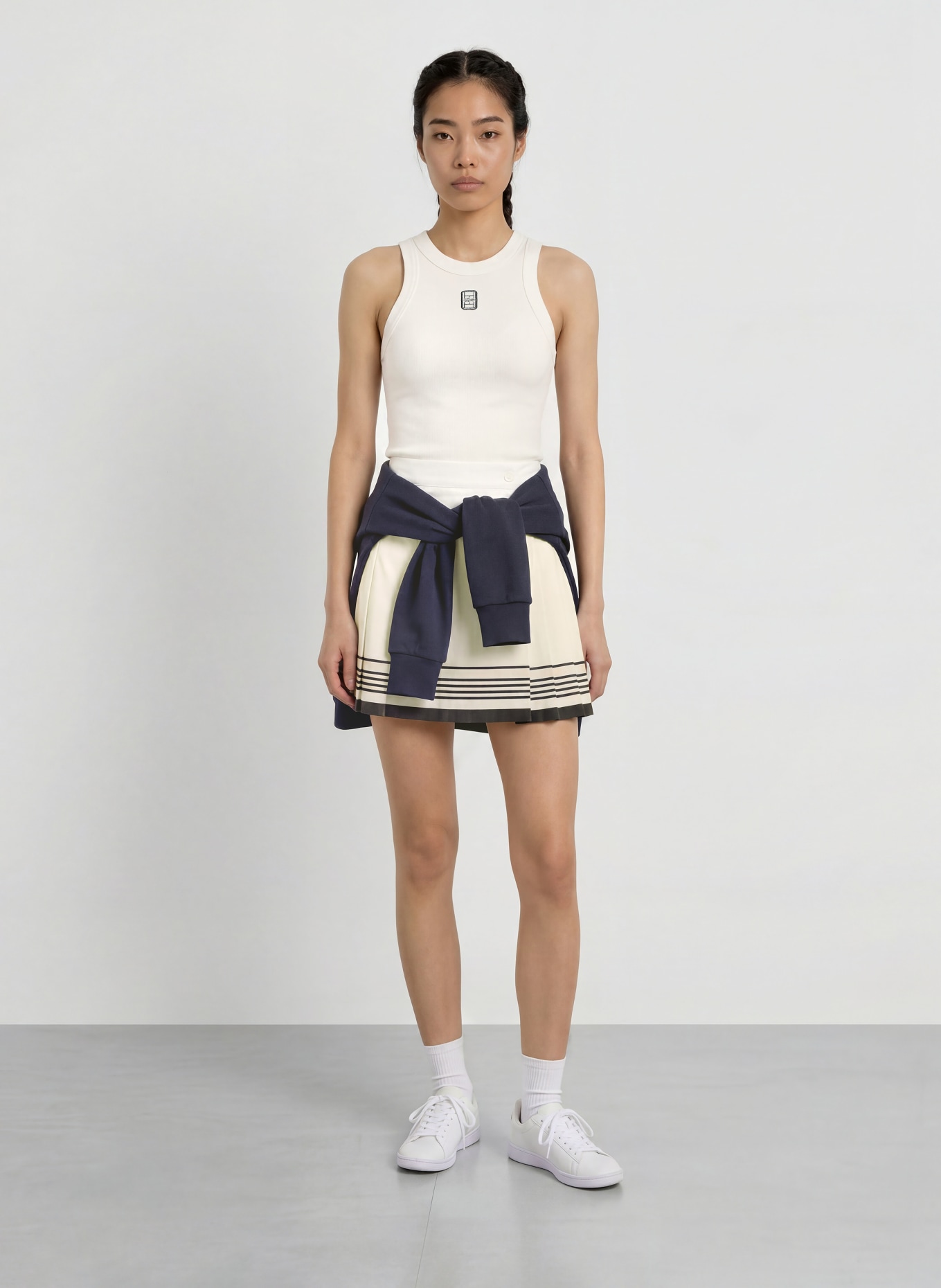 LACOSTE Wickelrock: WEISS / DUNKELBLAU