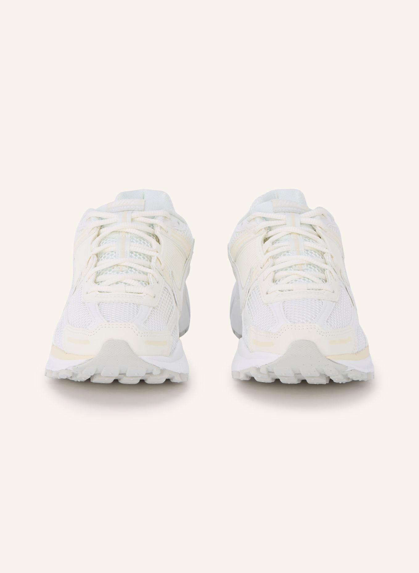 Nike Sneaker ZOOM VOMERO 5: ECRU / WEISS