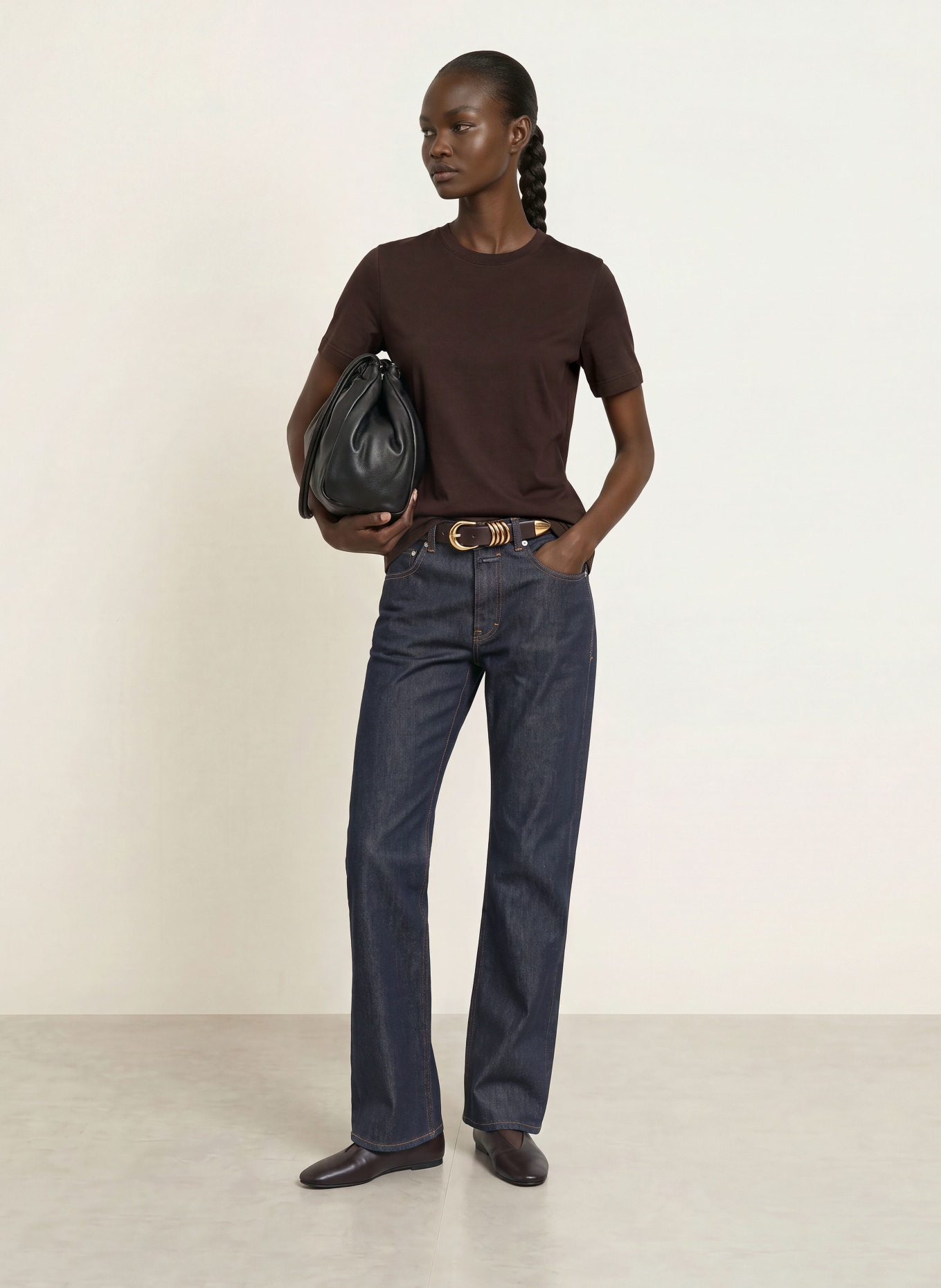ARKET T-shirt: MARRON FONCÉ