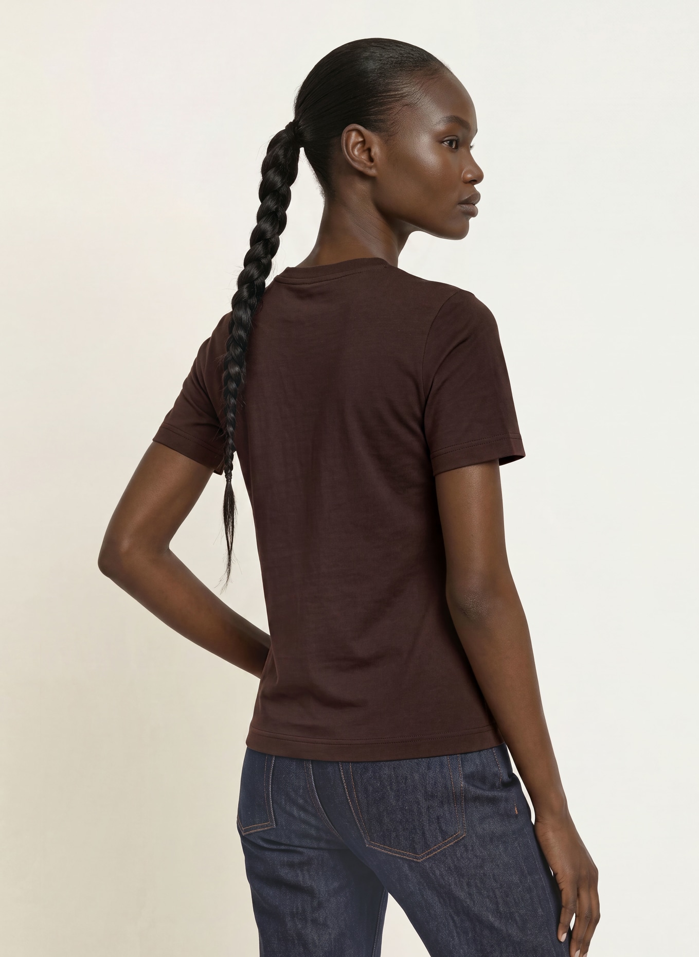 ARKET T-shirt: MARRON FONCÉ
