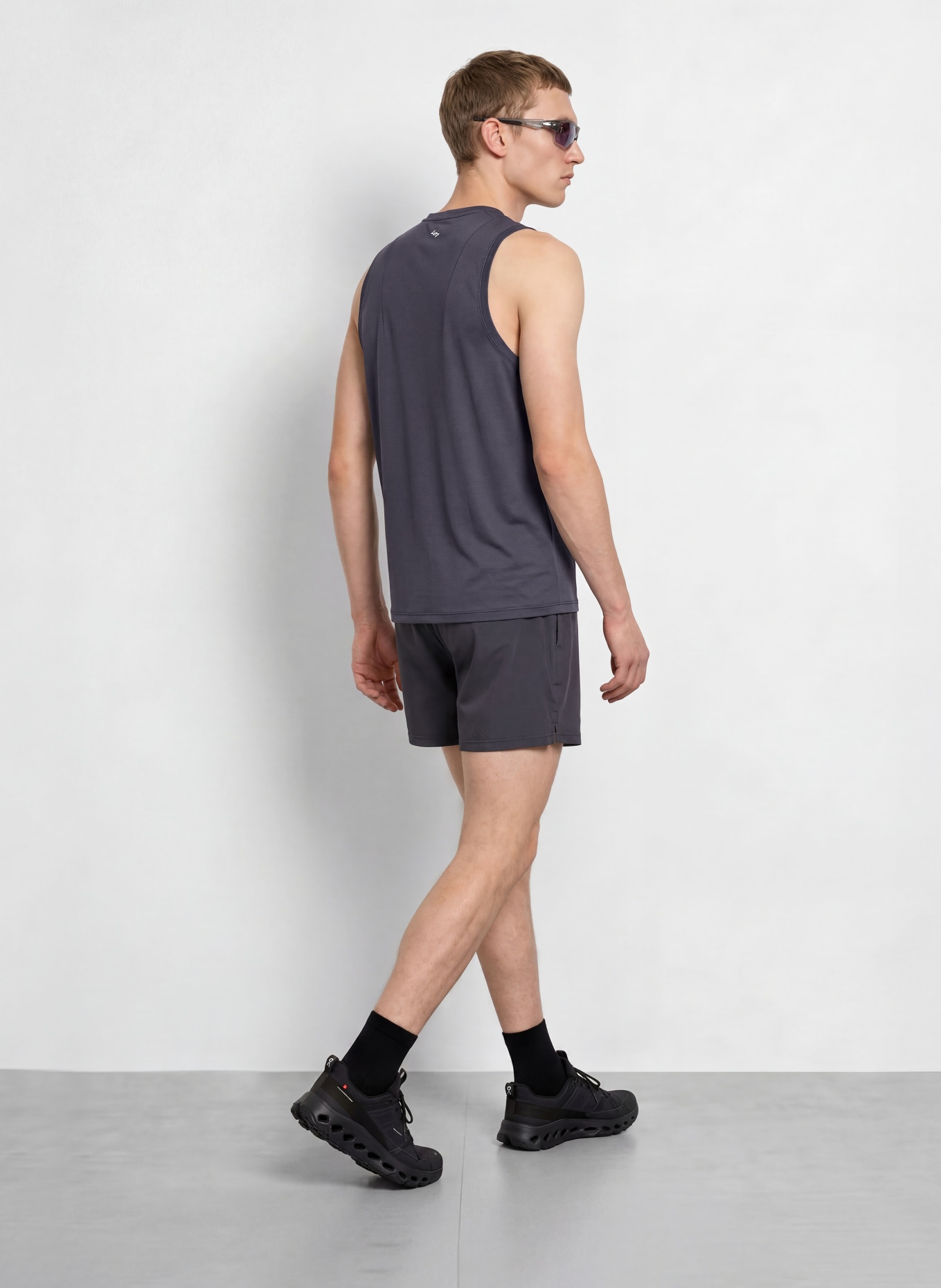 247 REPRESENT Mesh Top 247 DNA: DARK GRAY