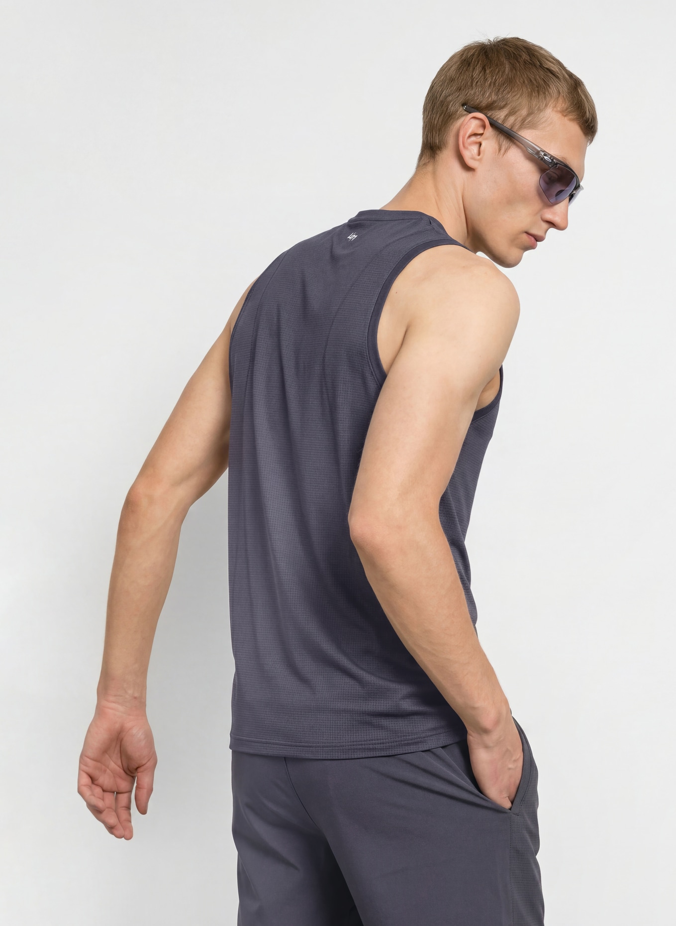 247 REPRESENT Mesh Top 247 DNA: DARK GRAY