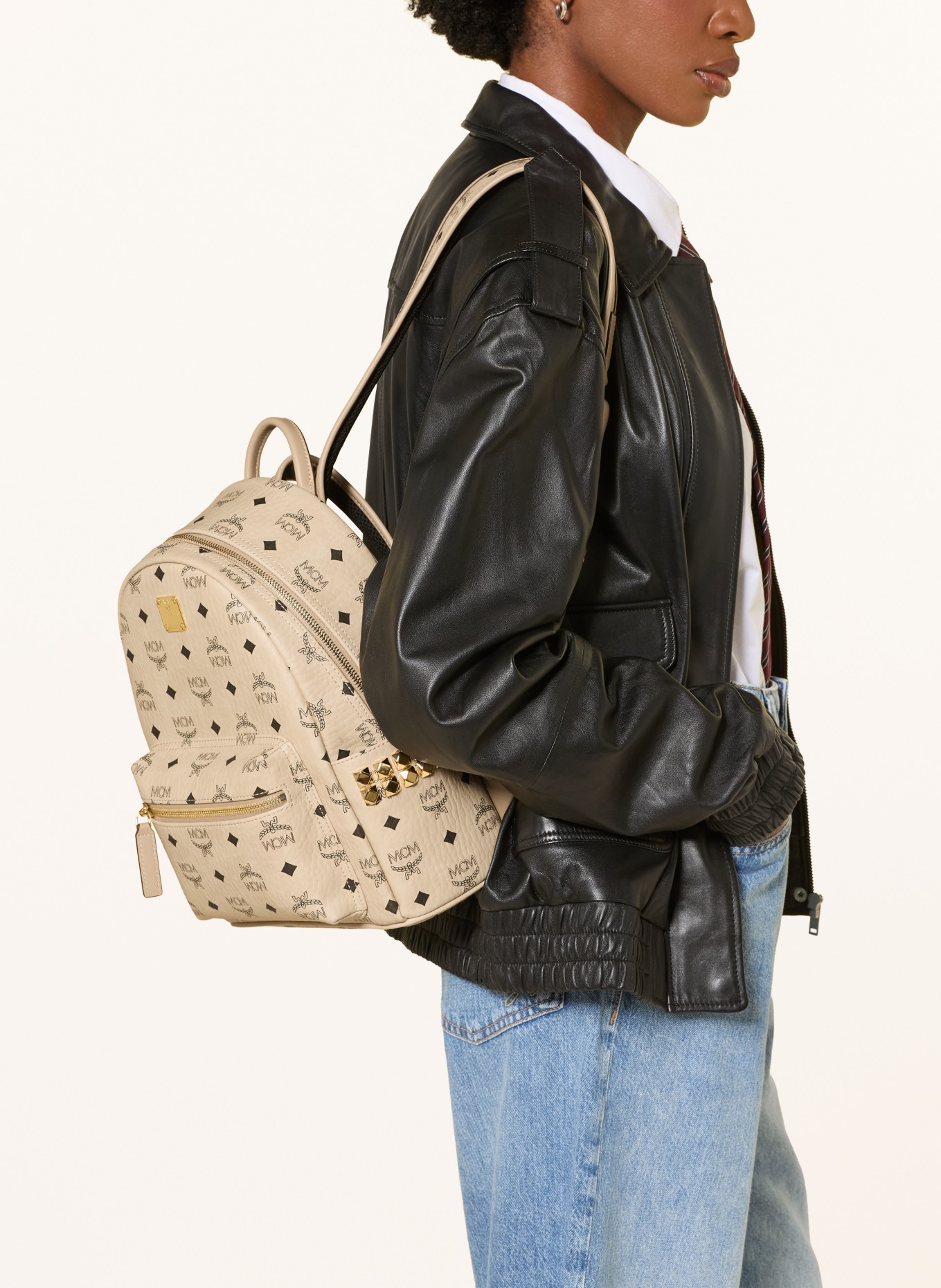 MCM Rugzak STARK SMALL met studs: CRÈME / GOUD / ZWART