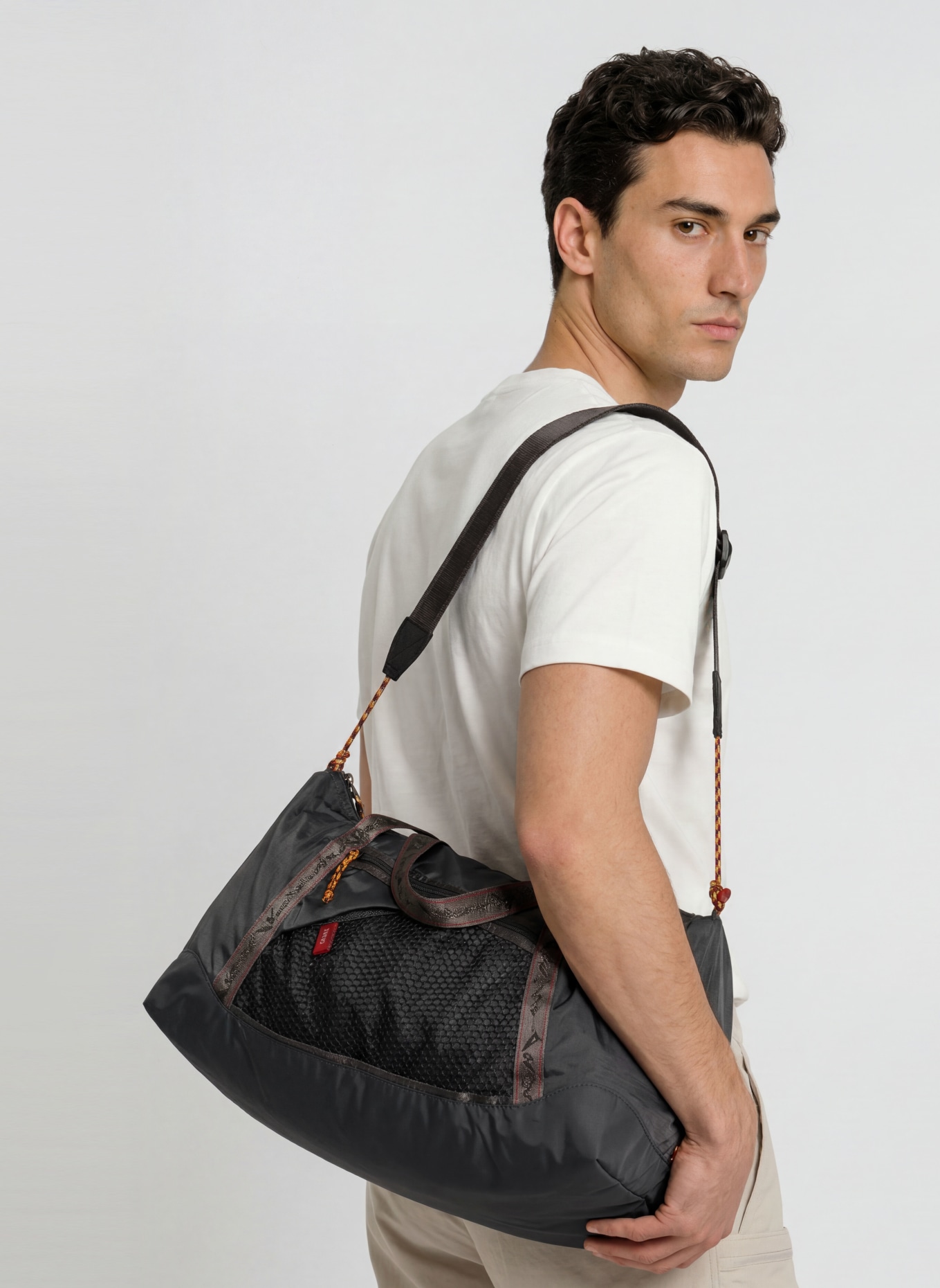 Klättermusen Reisetasche MIMER 25 l: SCHWARZ