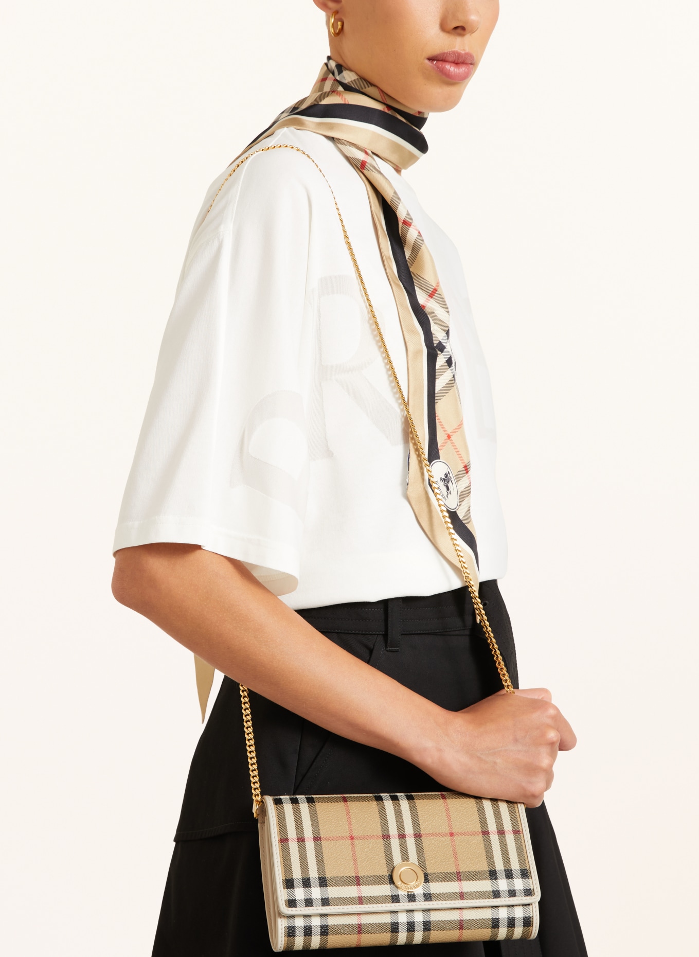 BURBERRY Portemonnee aan ketting HANNAH: BEIGE / GOUD / DONKERROOD