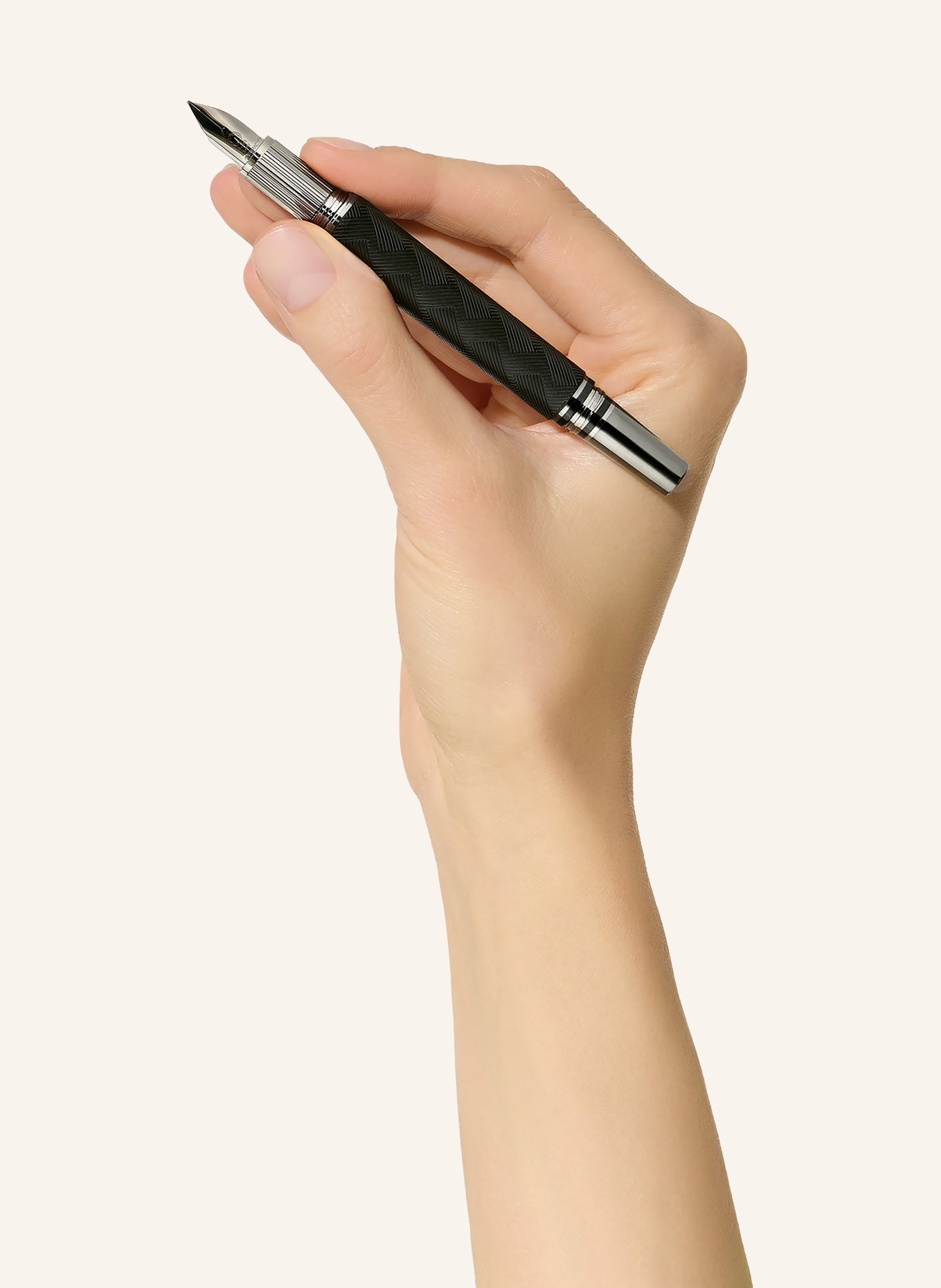 MONTBLANC Füllfederhalter STARWALKER EXTREME PRECIOUS RESIN: SCHWARZ / SILBER