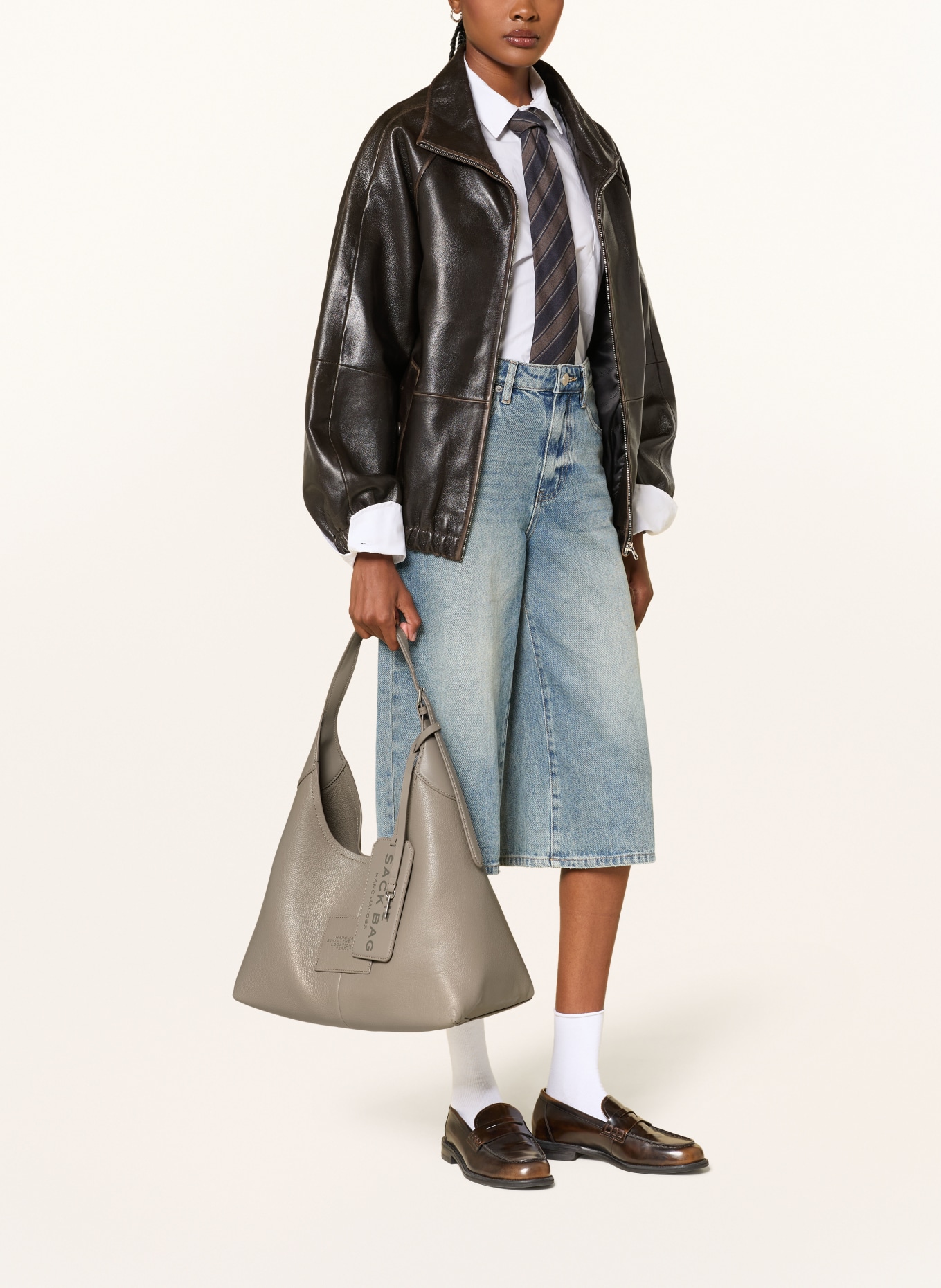 MARC JACOBS Bucket bag THE BELTED SACK: TAUPE / SILVER