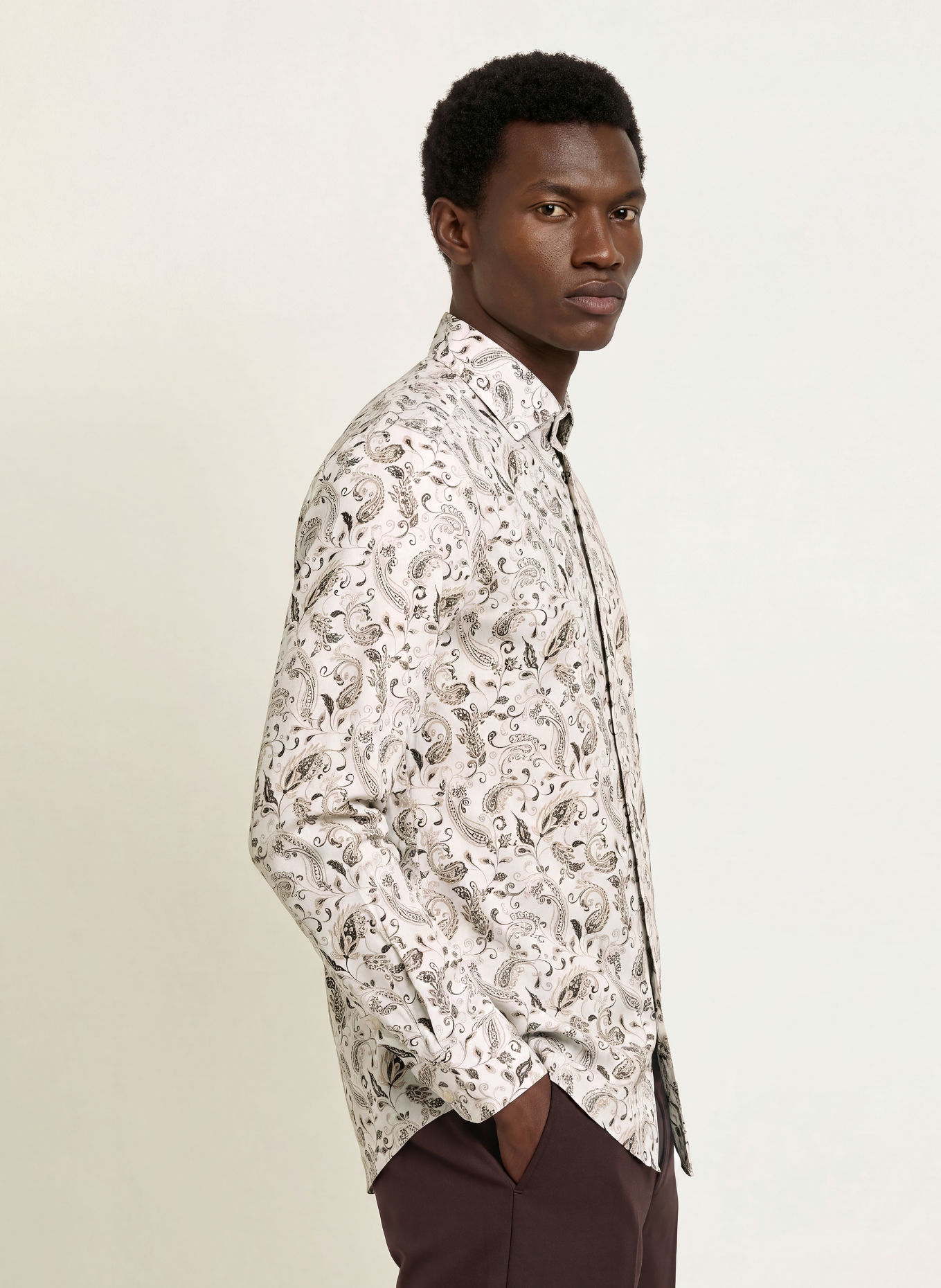 OLYMP Chemise Level Five coupe ajustée: ÉCRU / MARRON FONCÉ / BEIGE