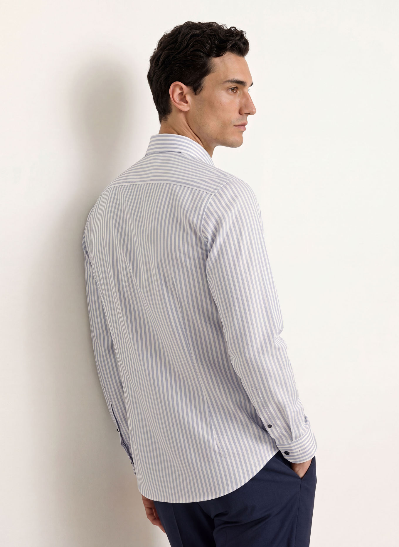 OLYMP Chemise Level Five body ajusté: GRIS / BLANC