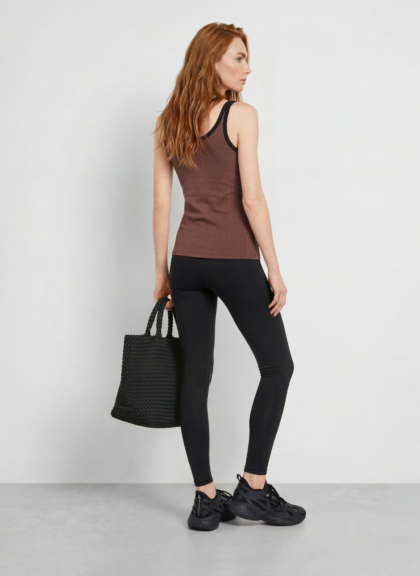 VARLEY AYDA Top: DARK BROWN / BLACK
