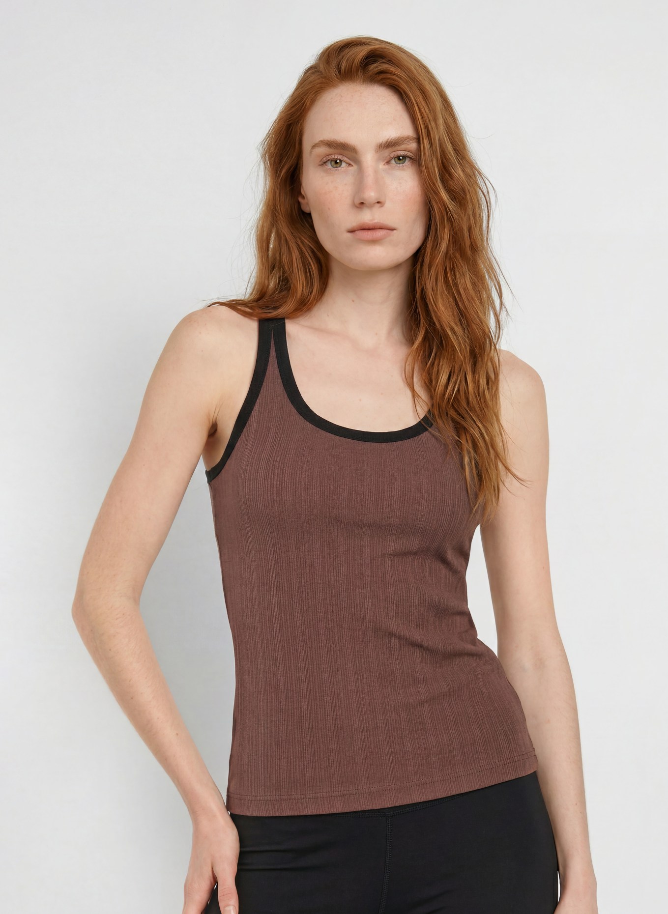 VARLEY AYDA Top: DARK BROWN / BLACK