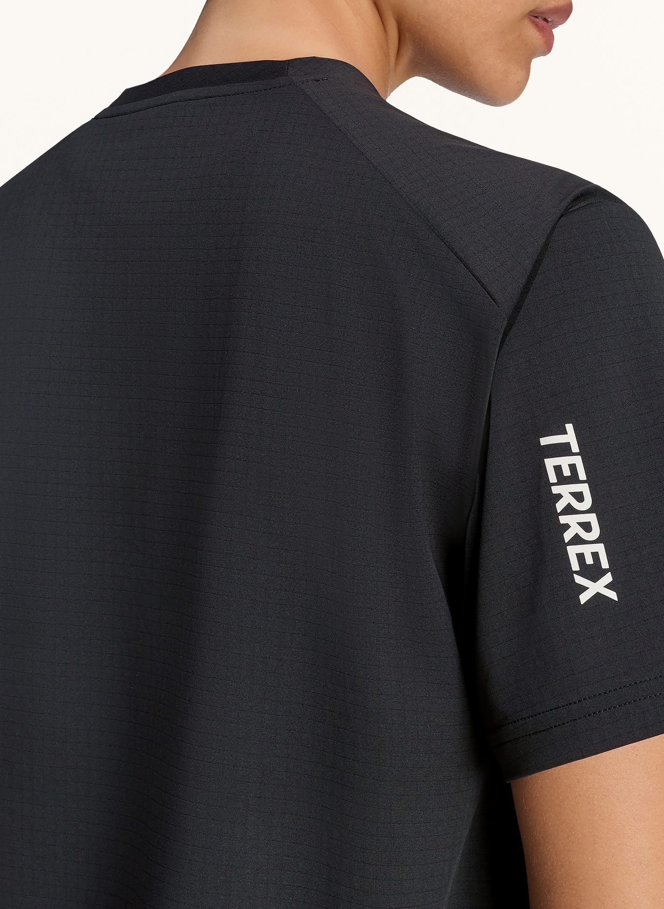 adidas TERREX TERREX MULTI CLIMACOOL LOGO TECH Functional Shirt: BLACK
