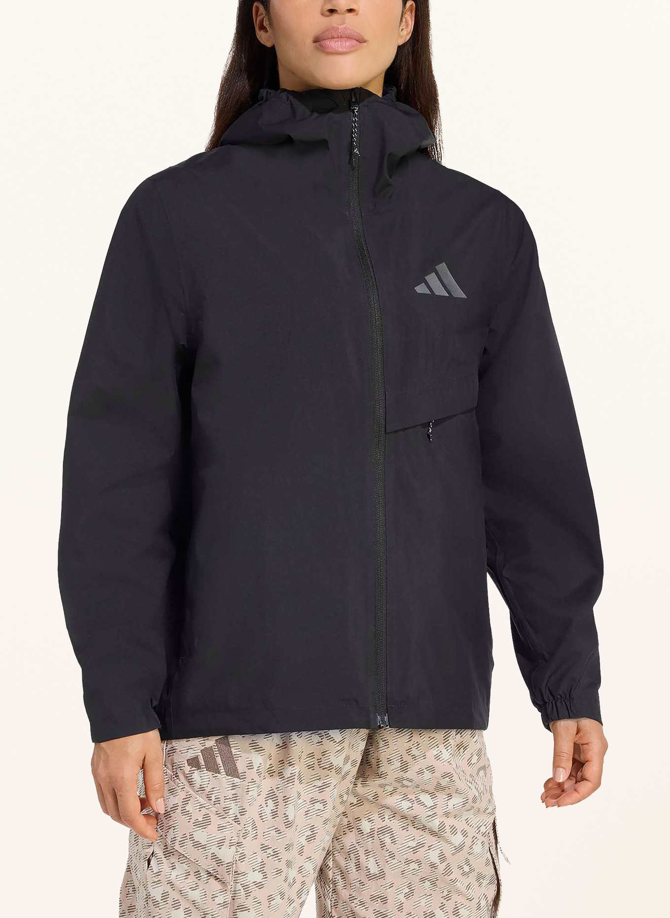 adidas TERREX Regnjakke TERREX MULTI 2 LAYER CLIMAPROOF: SORT / HVID