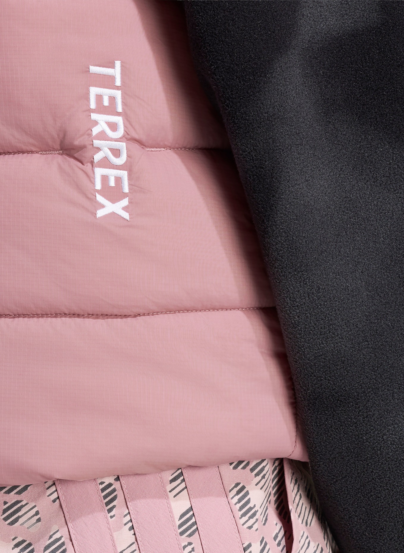 adidas TERREX Funkční vesta TERREX MULTI ESSENTIALS: RŮŽOVÁ