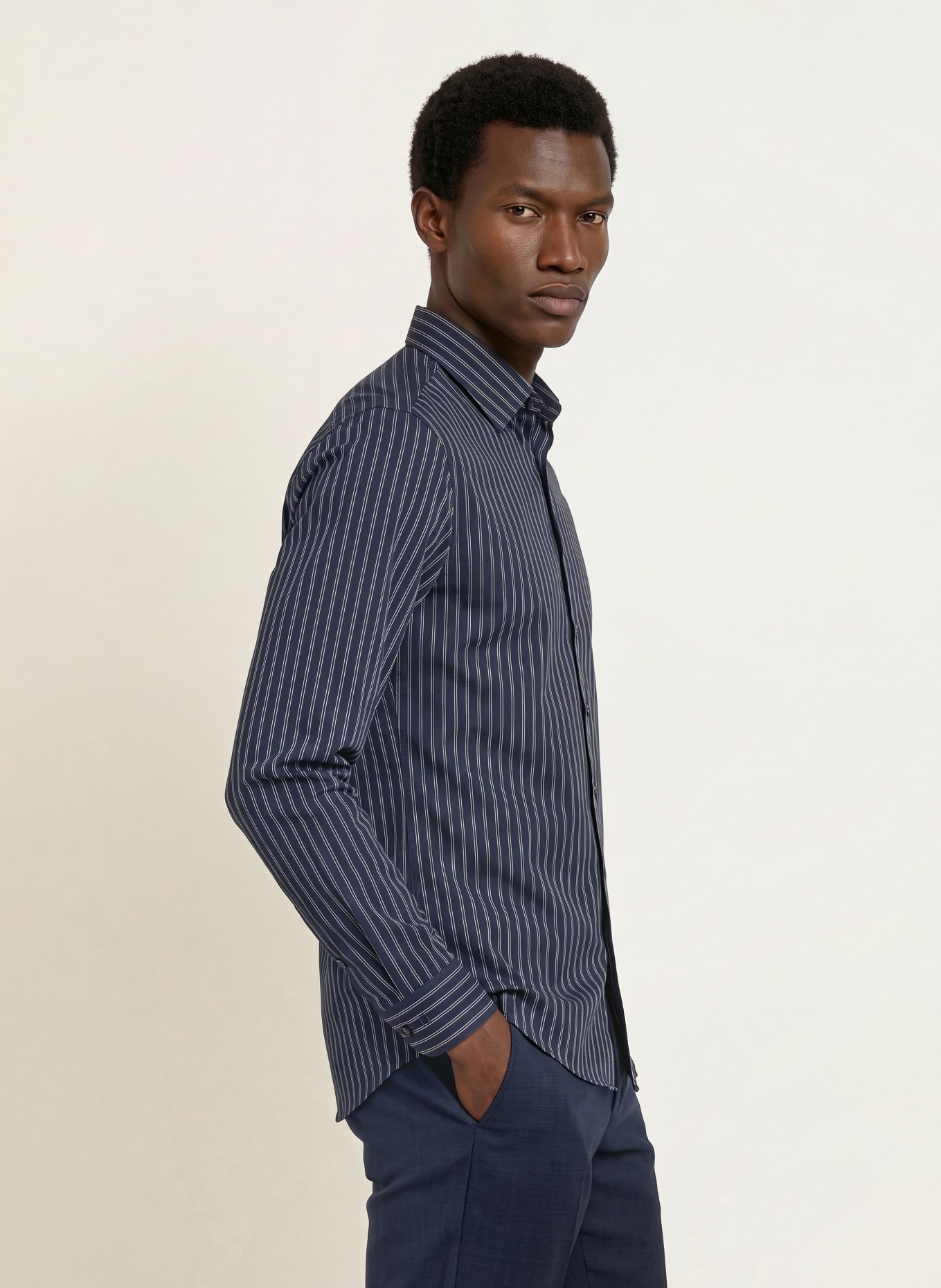 OLYMP Hemd No. Six super slim: DUNKELBLAU / WEISS