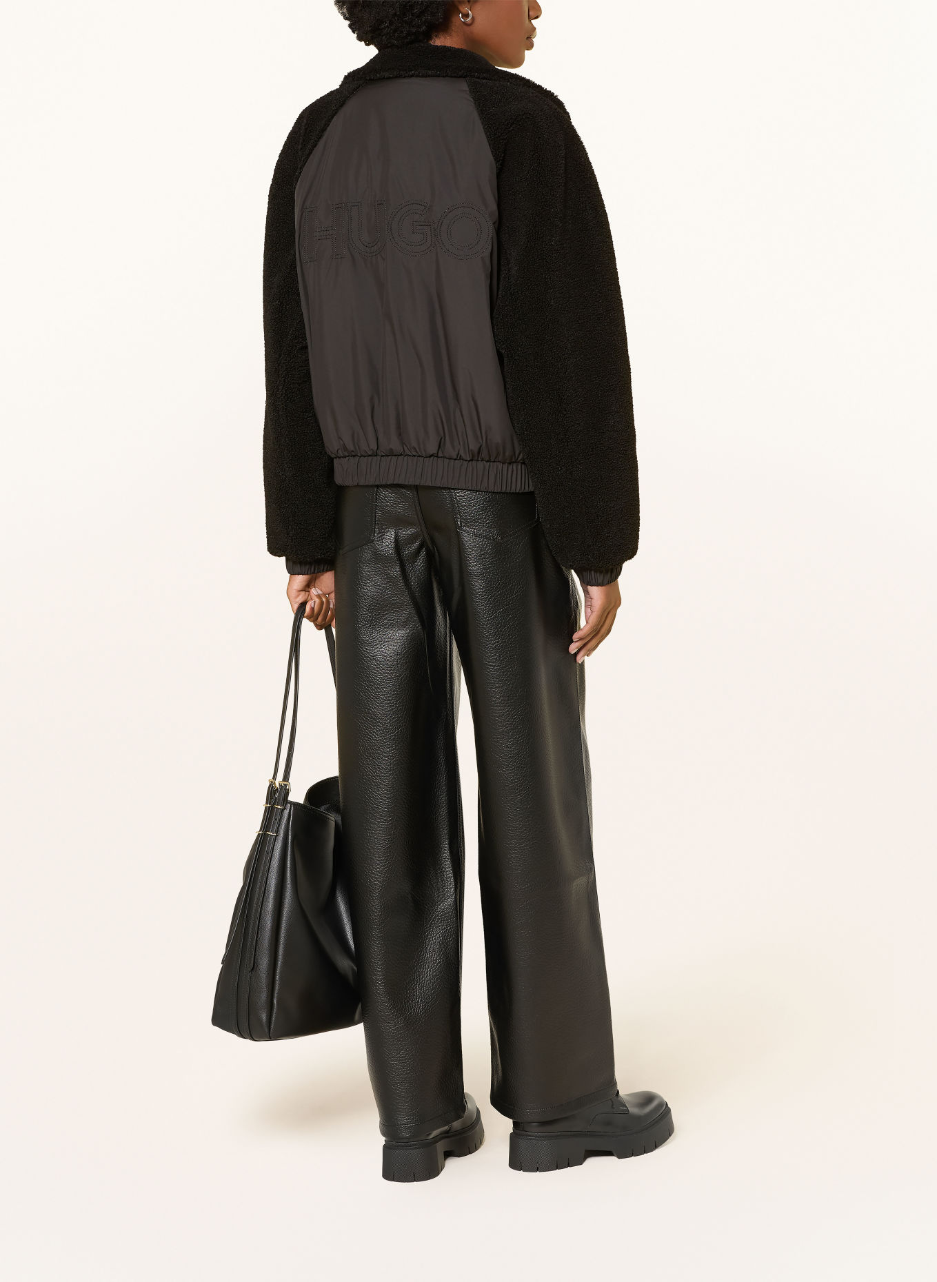 HUGO Pantalon aspect cuir: NOIR