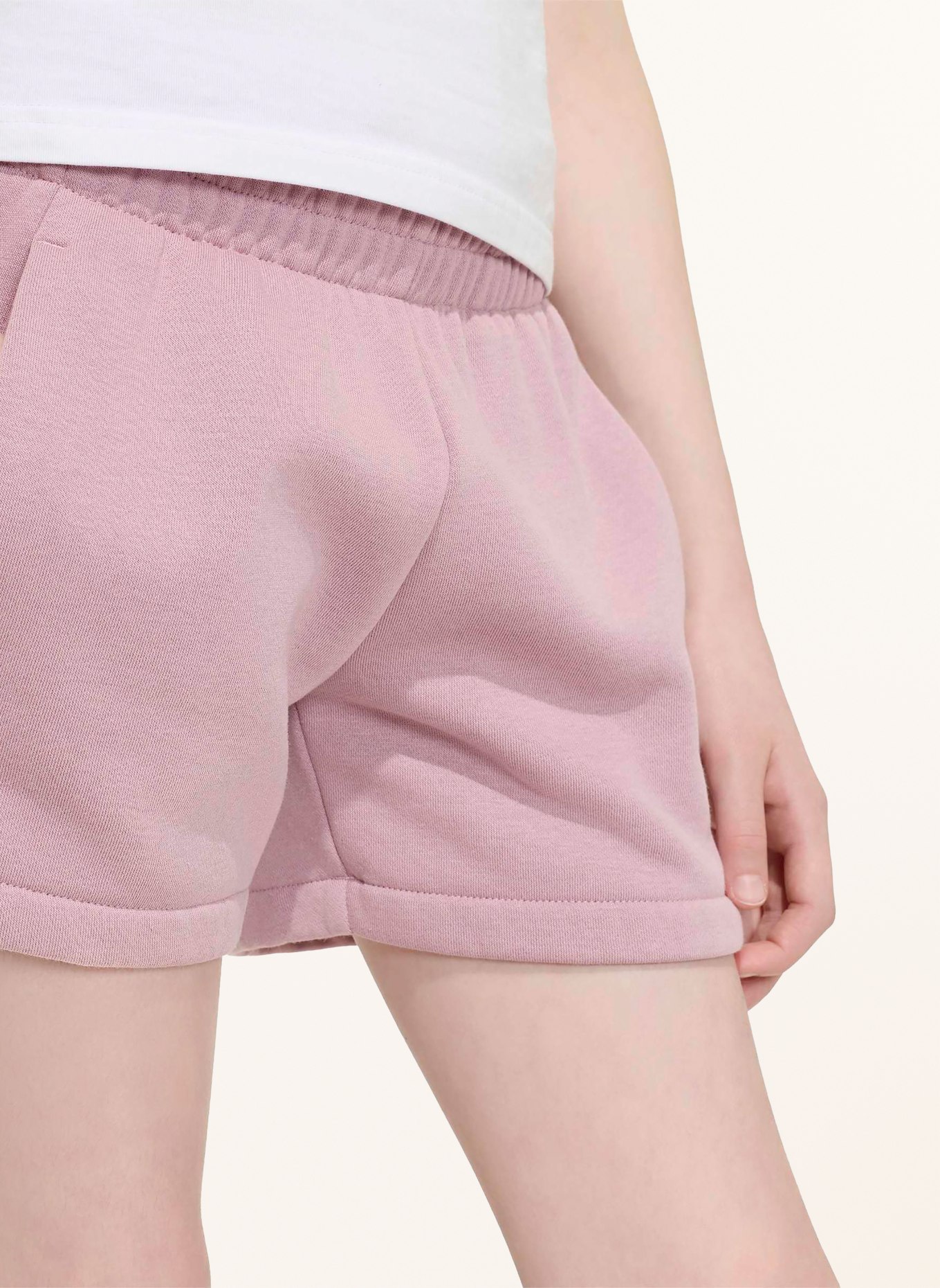 adidas Originals Short en molleton LOOSE HIGH WAIST: ROSÉ