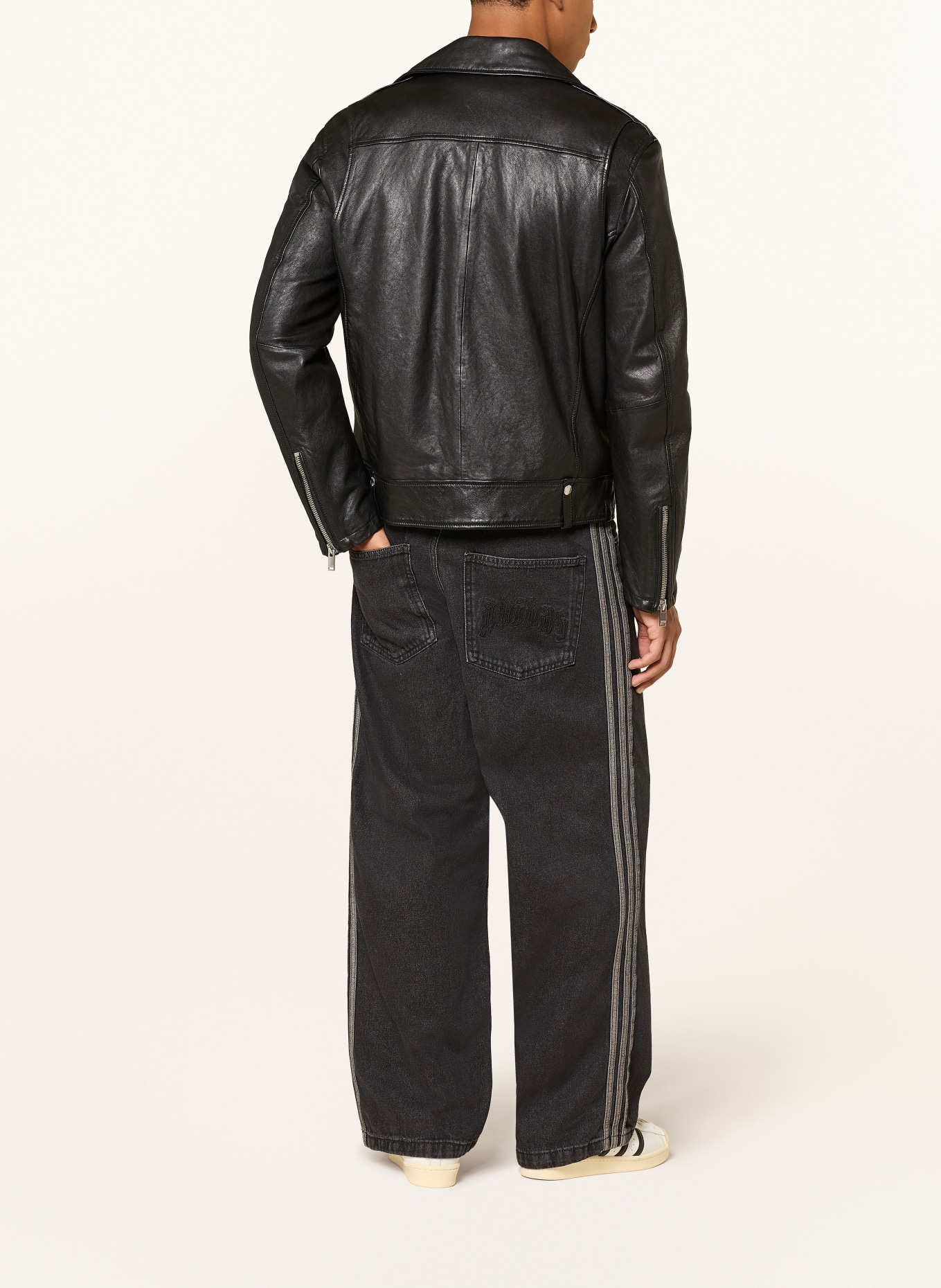 adidas Originals Jeans SST Straight Fit: TRUBLC