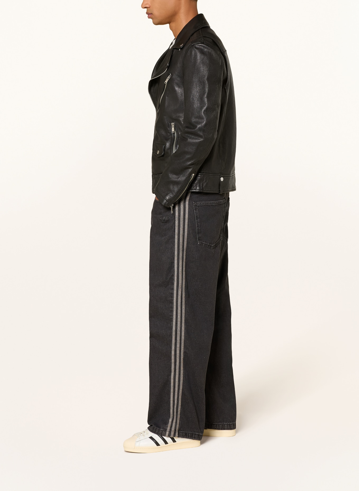 adidas Originals Jeans SST Straight Fit: TRUBLC